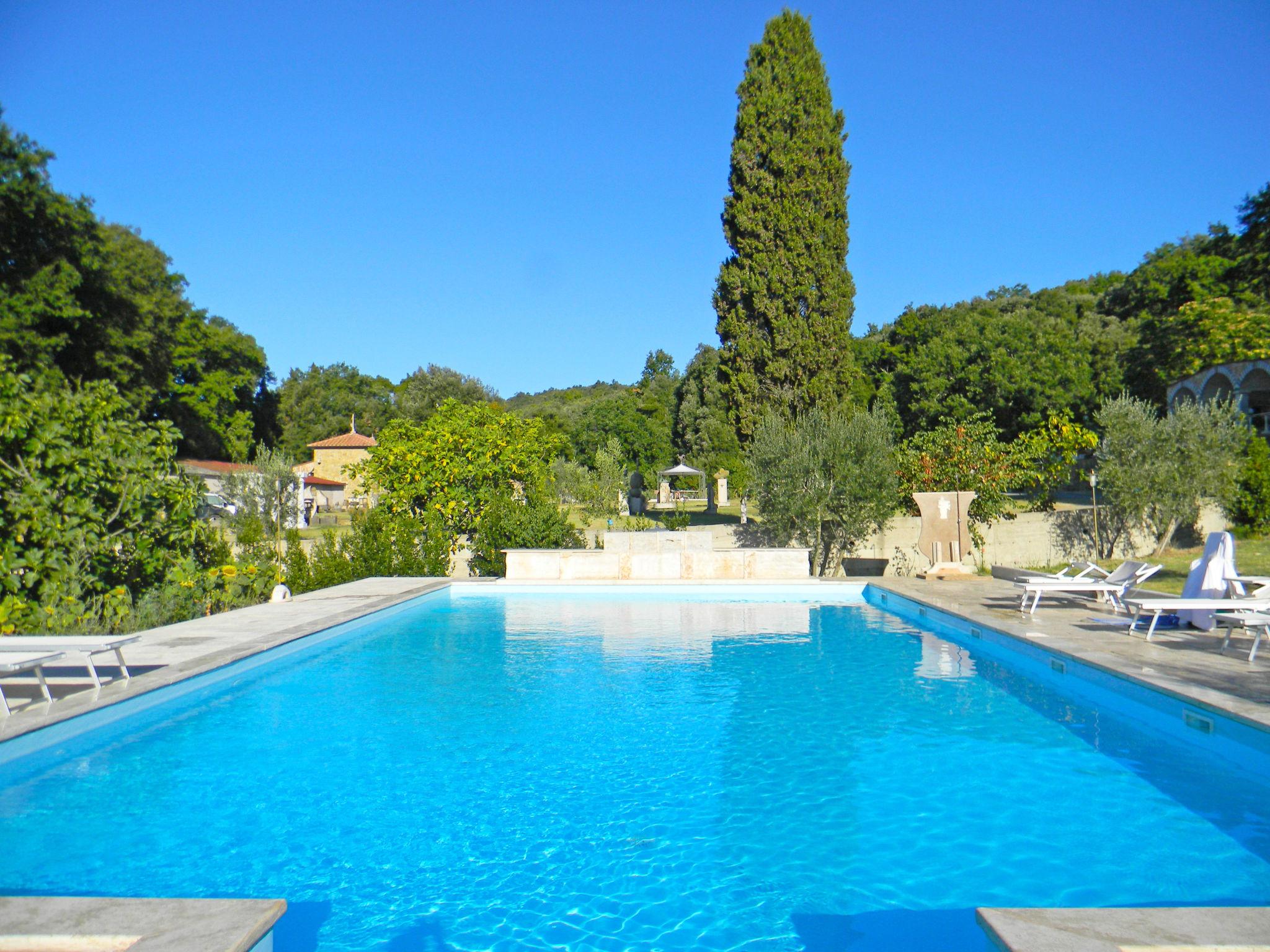 Photo 10 - Maison de 3 chambres à Monteverdi Marittimo avec piscine et vues à la mer