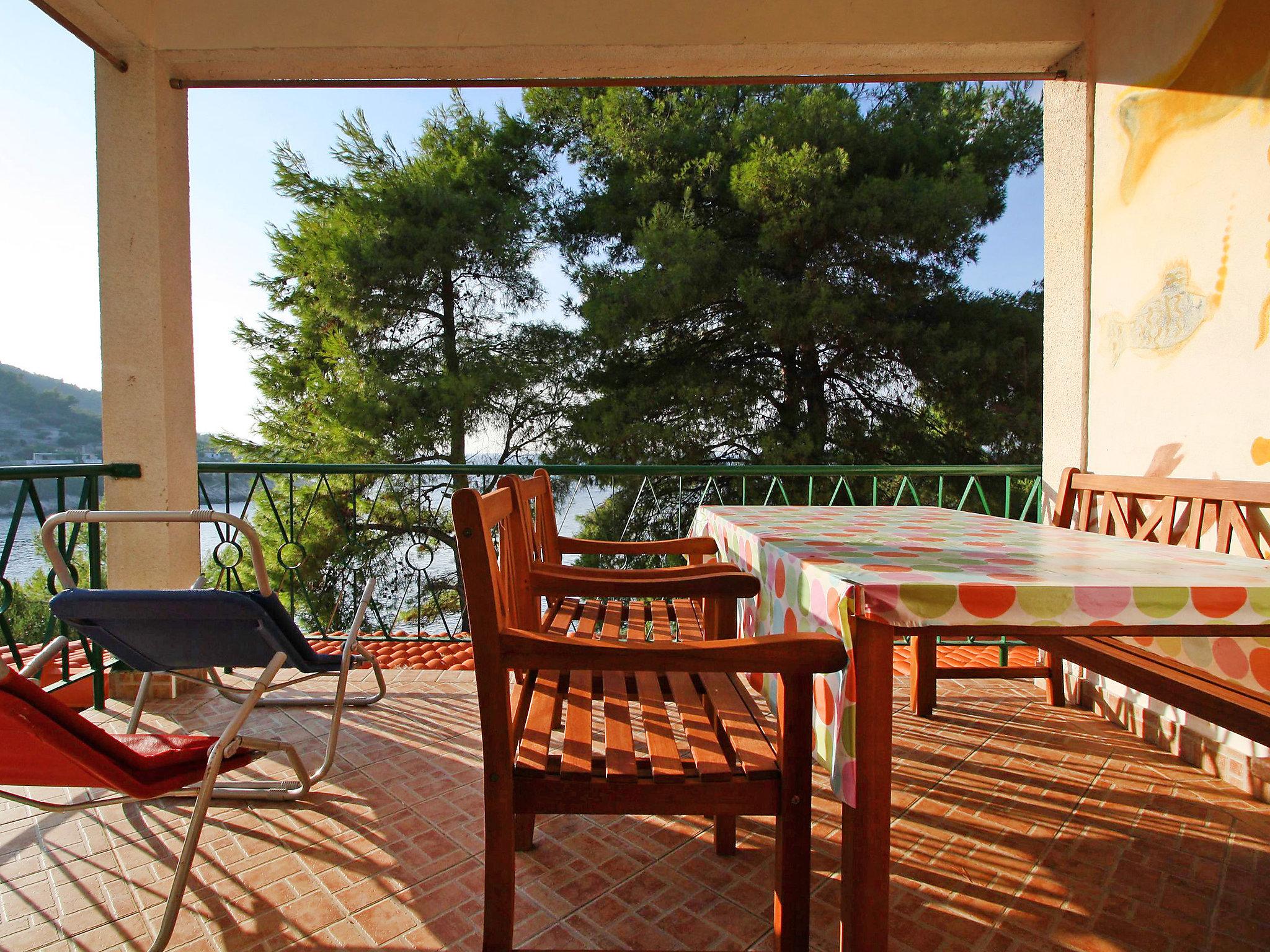 Photo 4 - 2 bedroom Apartment in Blato with terrace and sea view