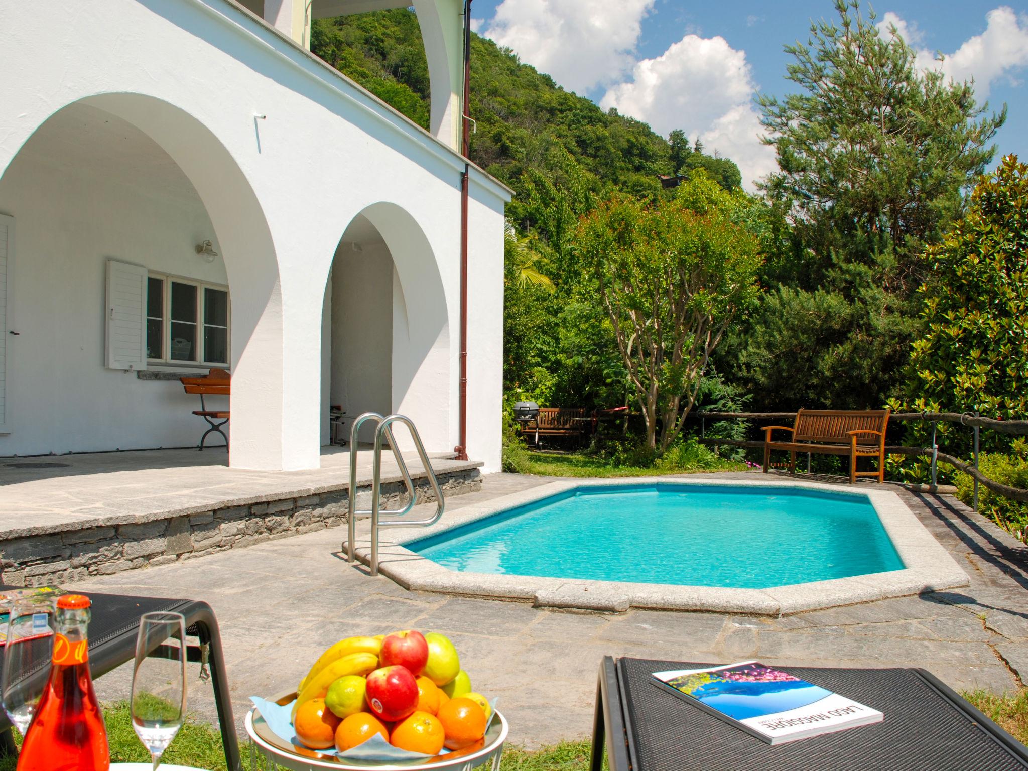 Foto 41 - Casa de 5 habitaciones en Minusio con piscina privada y vistas a la montaña