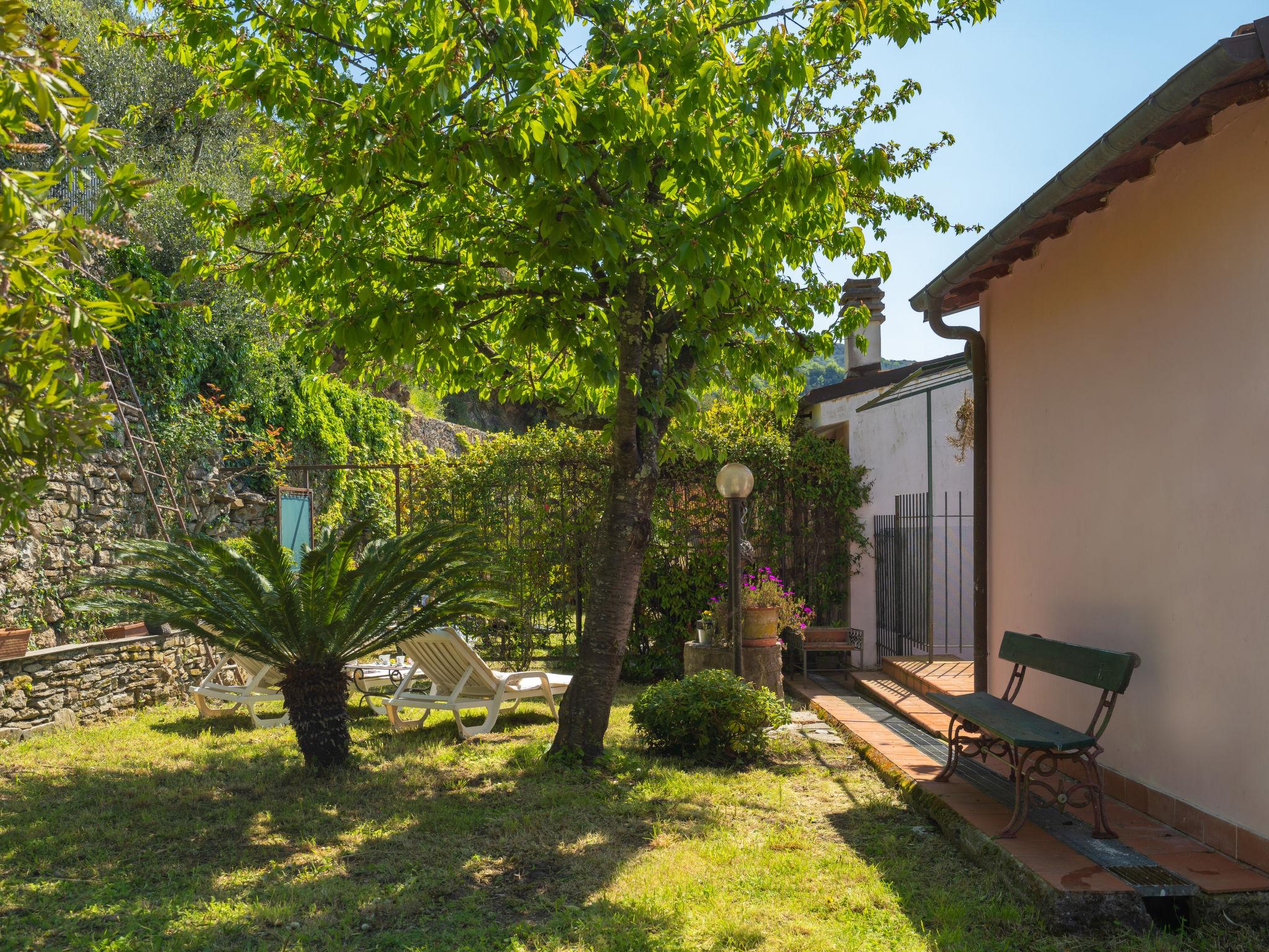 Foto 33 - Appartamento con 4 camere da letto a Prelà con giardino e terrazza