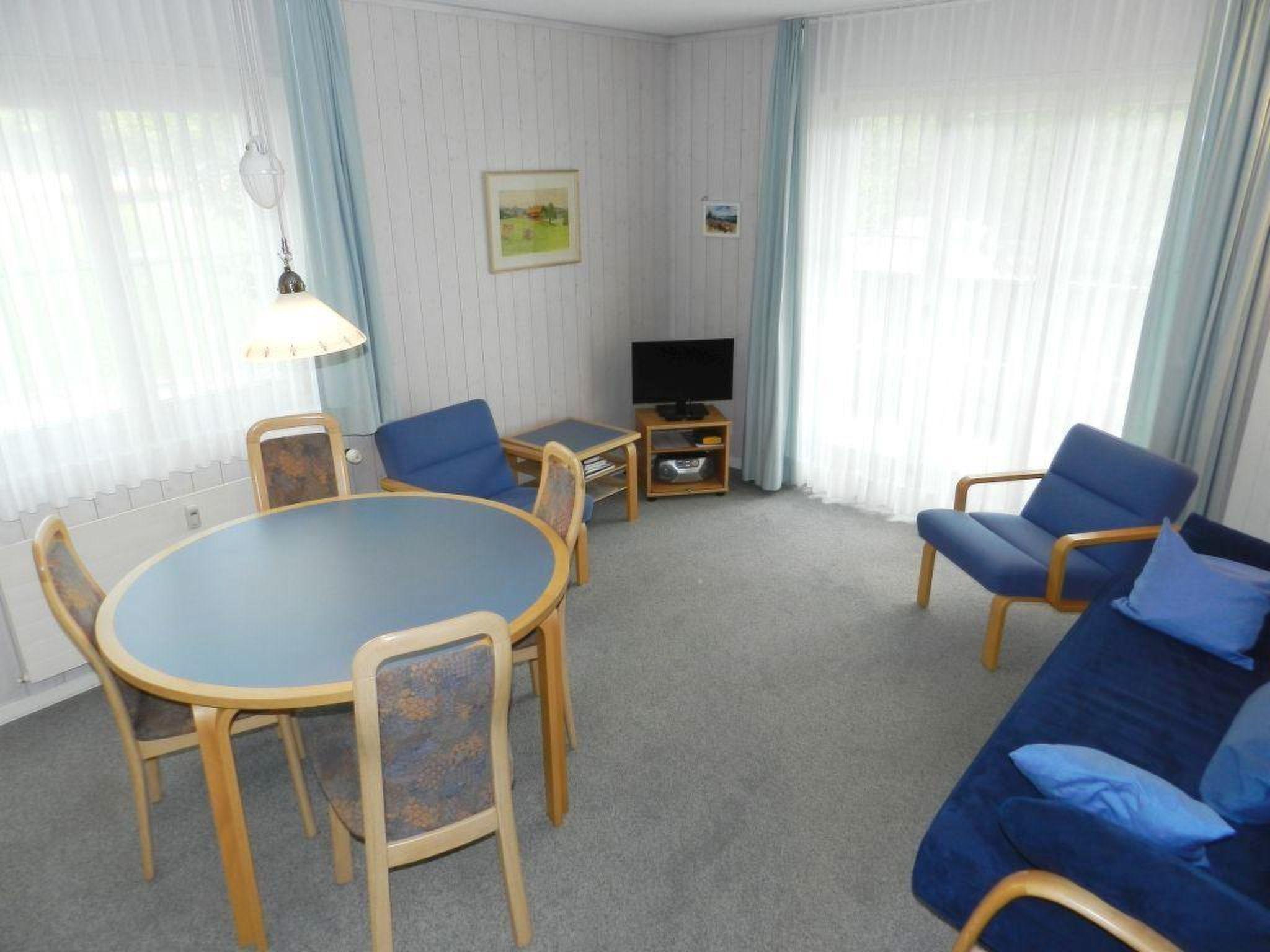 Foto 9 - Appartamento con 2 camere da letto a Saanen