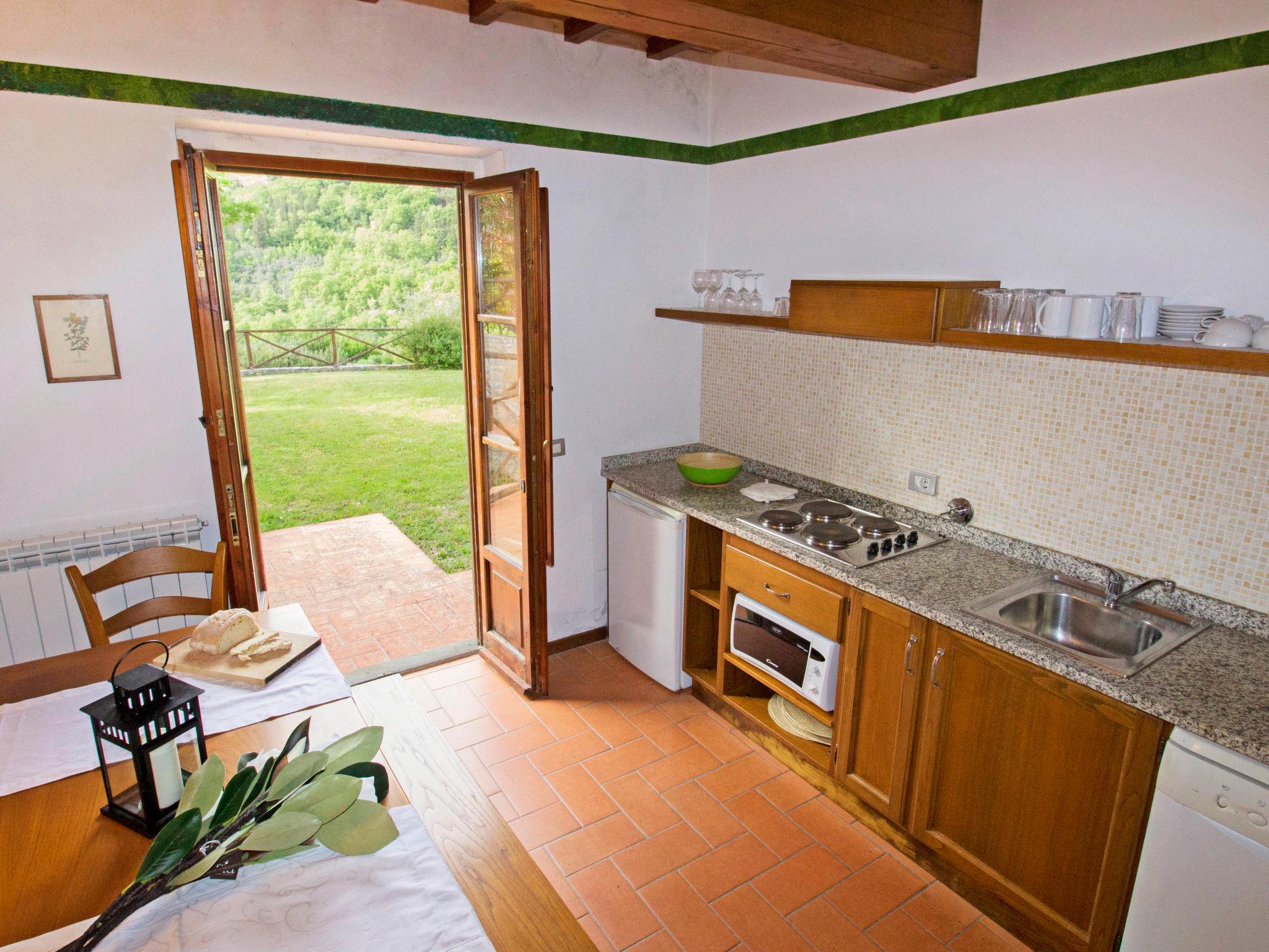 Foto 4 - Casa con 3 camere da letto a Greve in Chianti con piscina