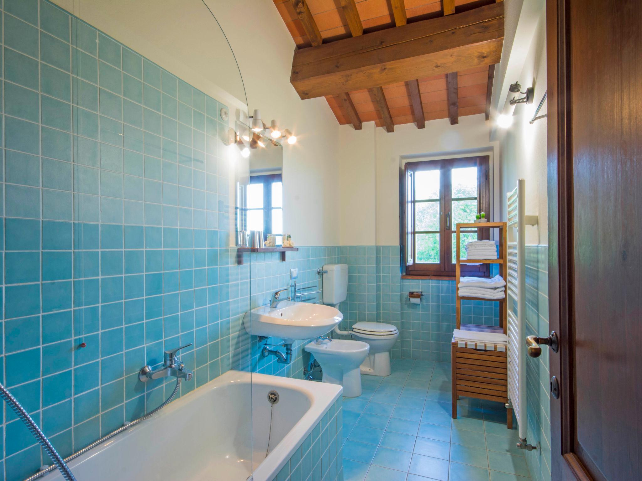 Foto 13 - Casa de 3 habitaciones en Greve in Chianti con piscina
