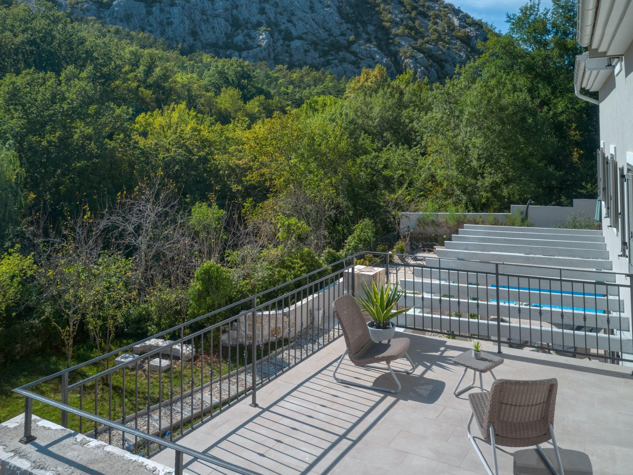 Foto 15 - Casa con 4 camere da letto a Vinodolska Općina con piscina privata e vista mare