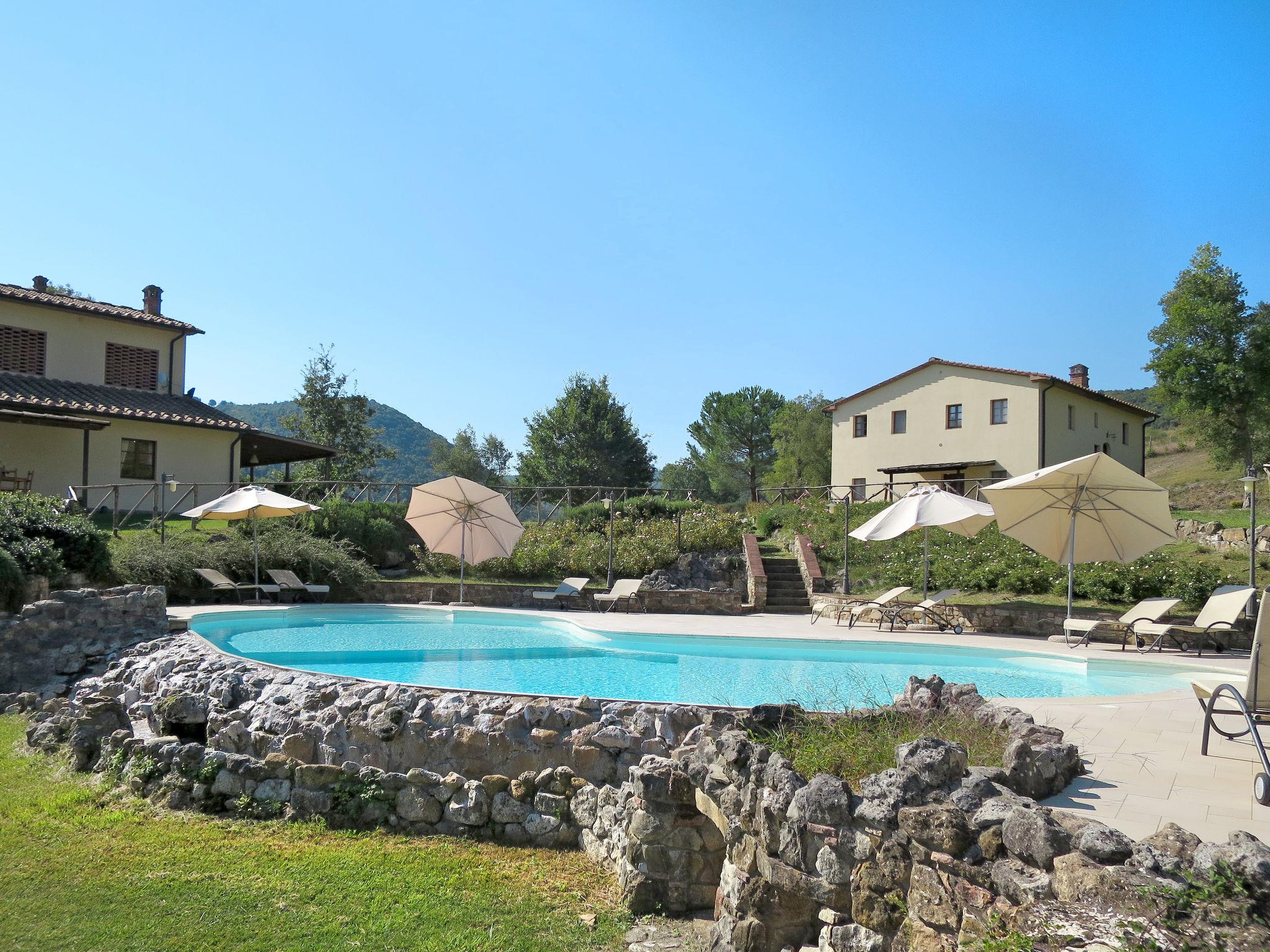 Foto 21 - Apartamento de 1 habitación en Gambassi Terme con piscina y jardín