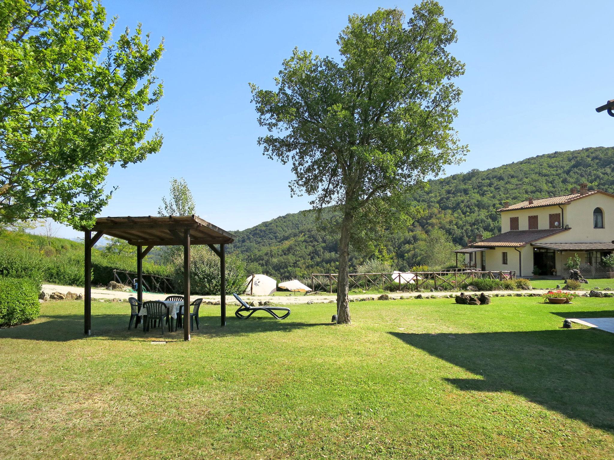 Foto 17 - Appartamento con 1 camera da letto a Gambassi Terme con piscina e giardino