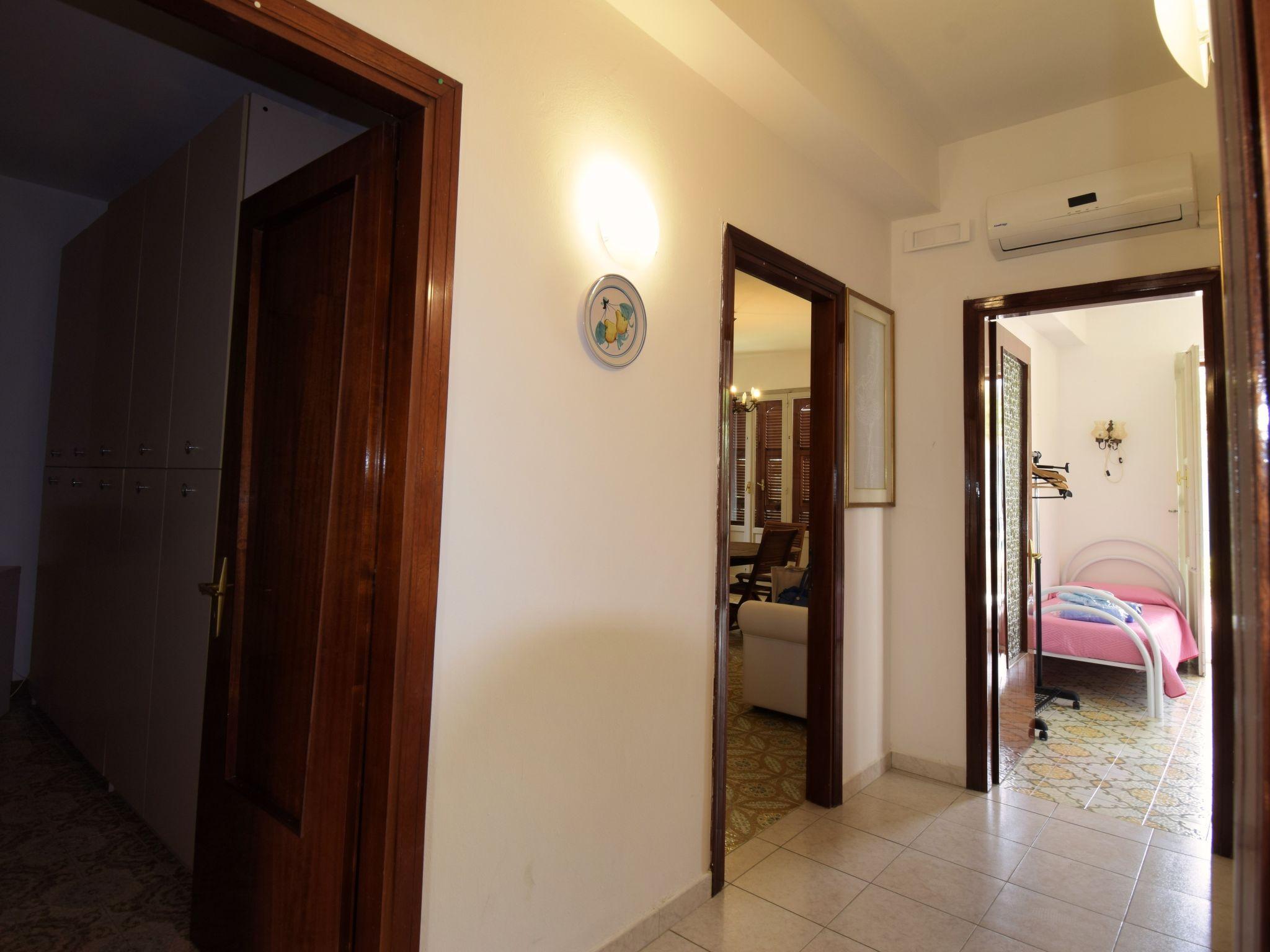 Photo 15 - 3 bedroom Apartment in Siracusa with swimming pool and sea view