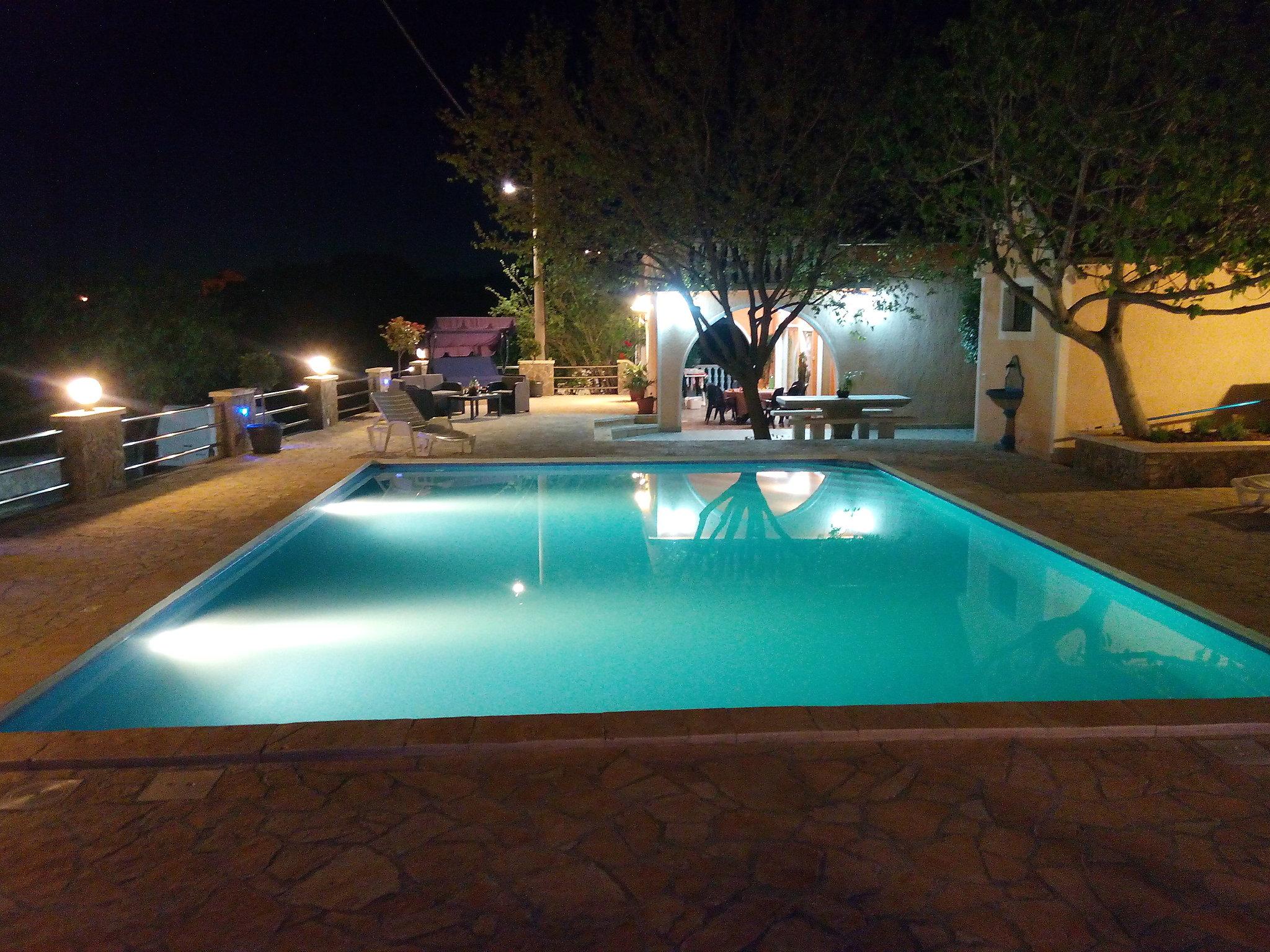 Foto 26 - Appartamento con 3 camere da letto a Obrovac con piscina privata e terrazza