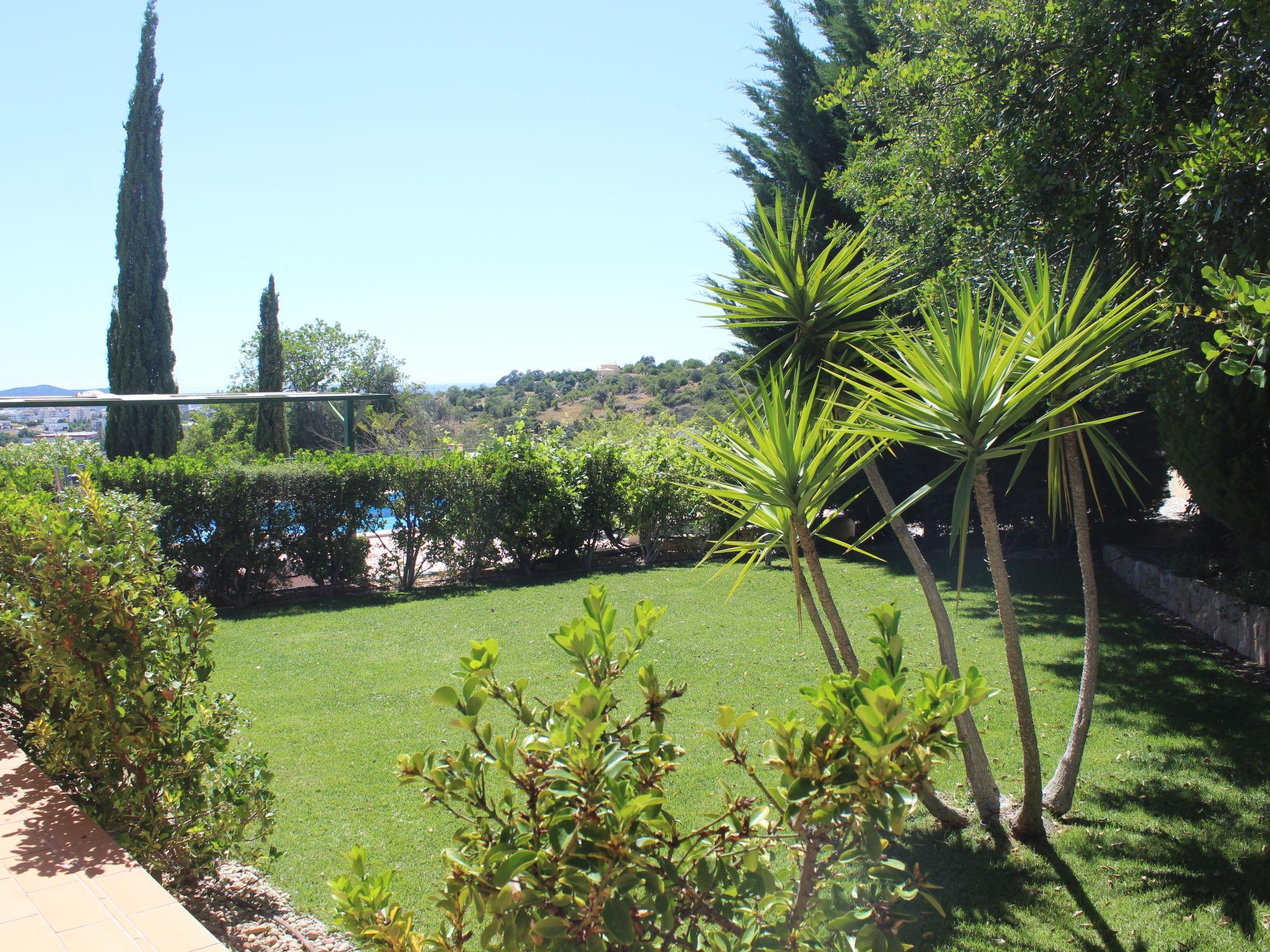 Foto 18 - Casa de 3 quartos em Loulé com piscina privada e jardim