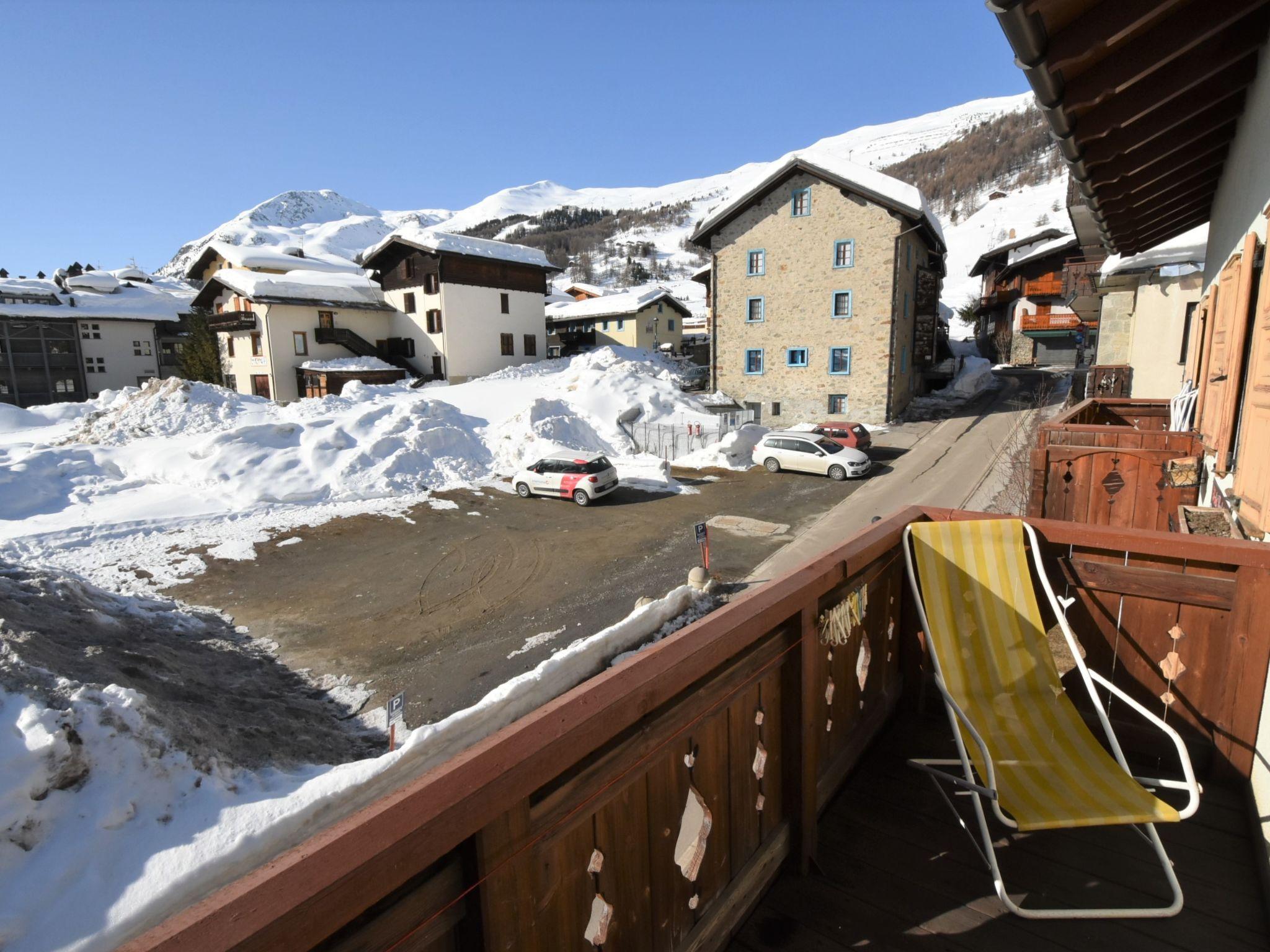 Photo 23 - Appartement de 2 chambres à Livigno avec jardin et vues sur la montagne