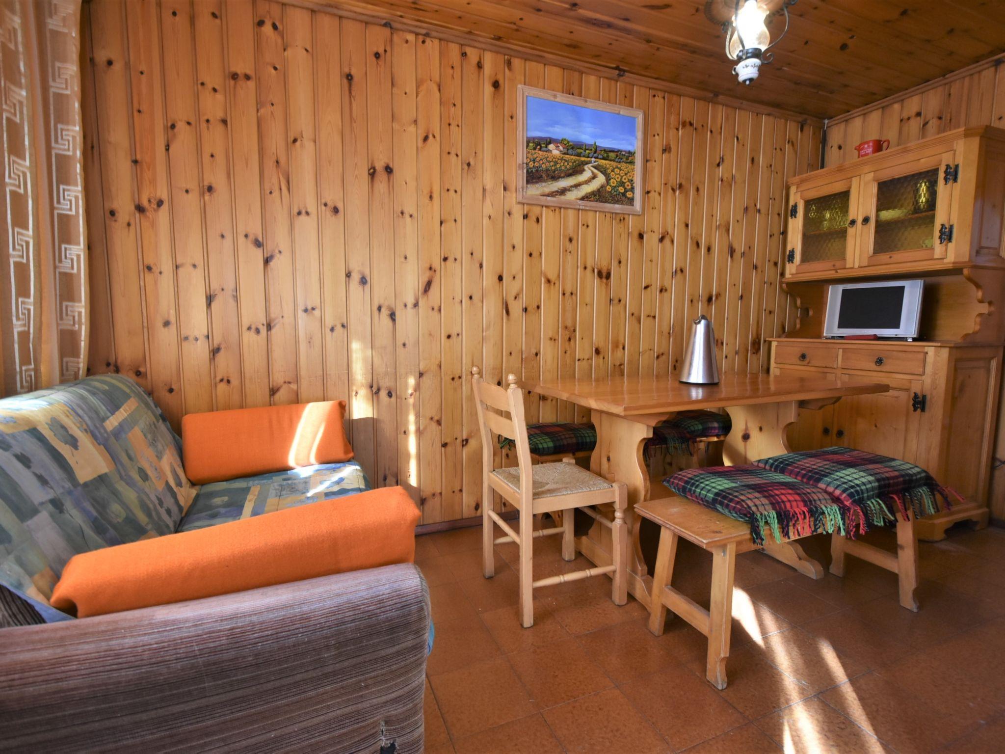 Foto 6 - Apartamento de 2 quartos em Livigno com jardim e vista para a montanha