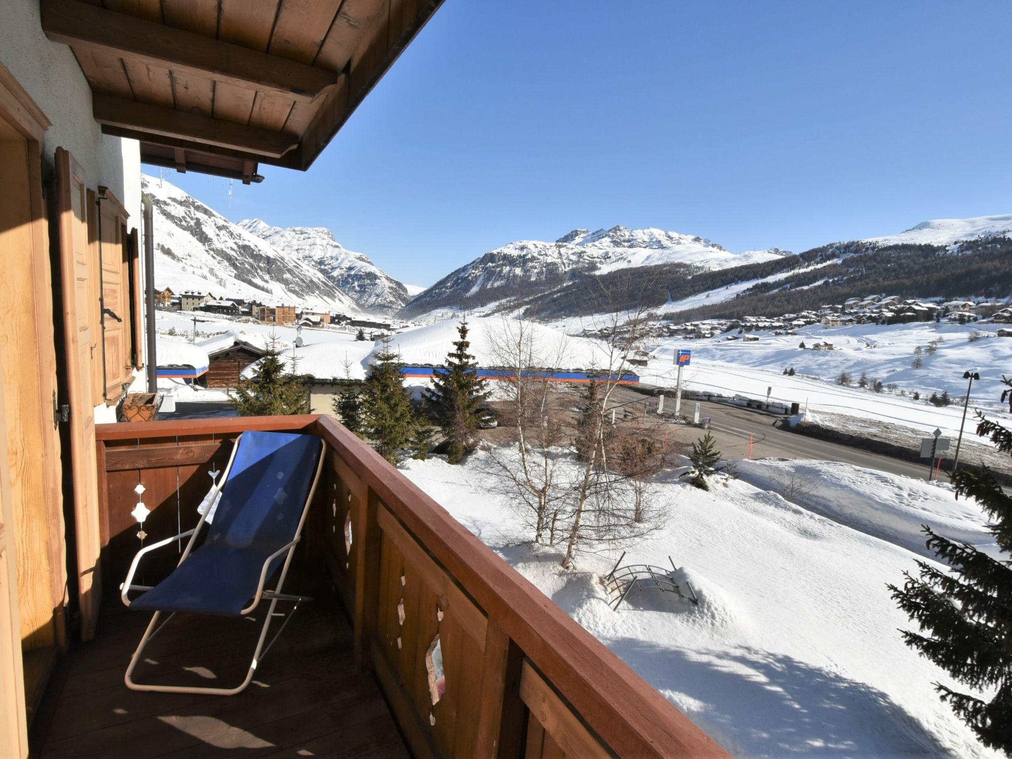 Foto 25 - Apartamento de 2 habitaciones en Livigno con jardín y vistas a la montaña