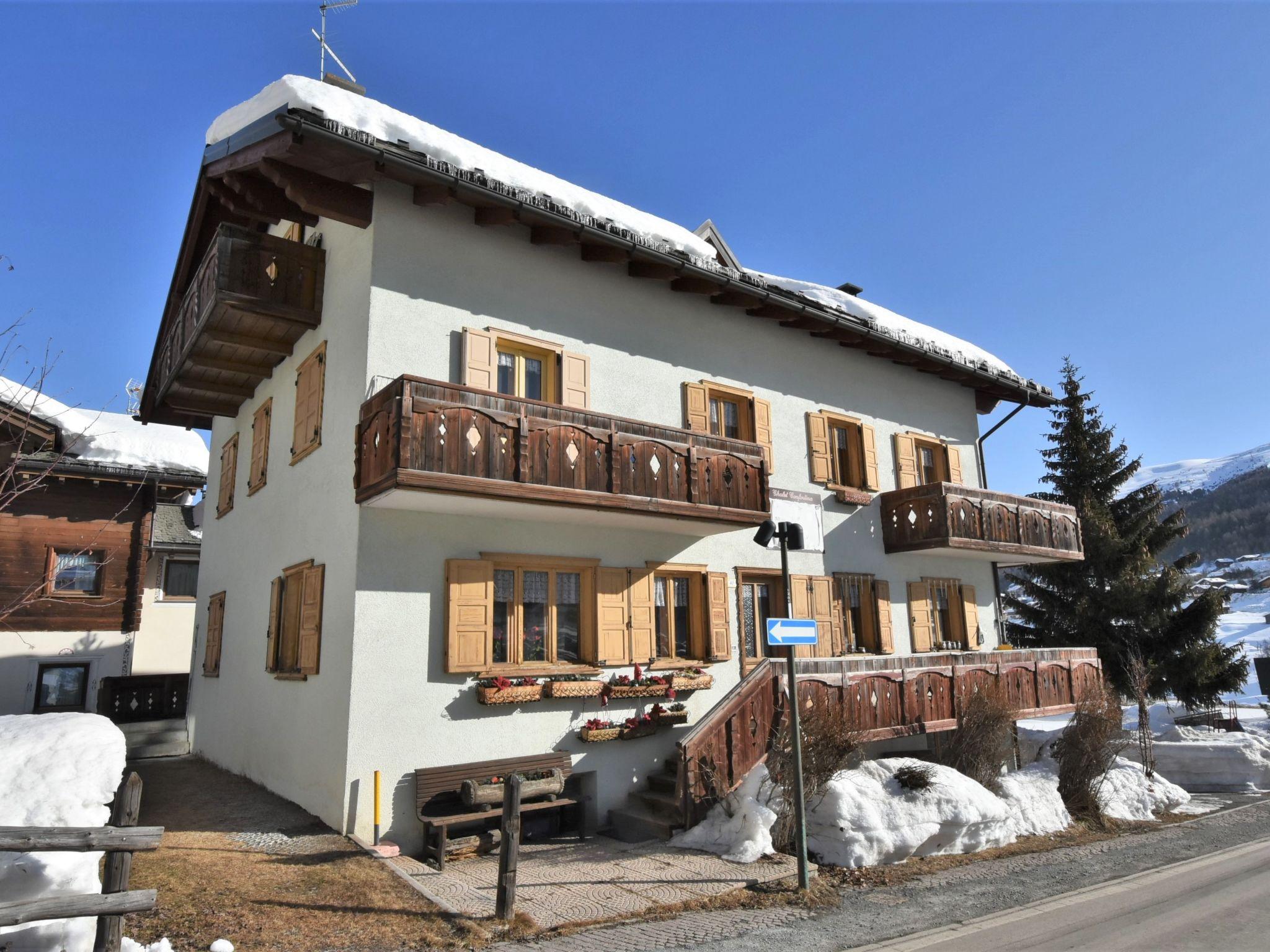 Foto 30 - Apartamento de 2 quartos em Livigno com jardim e vista para a montanha