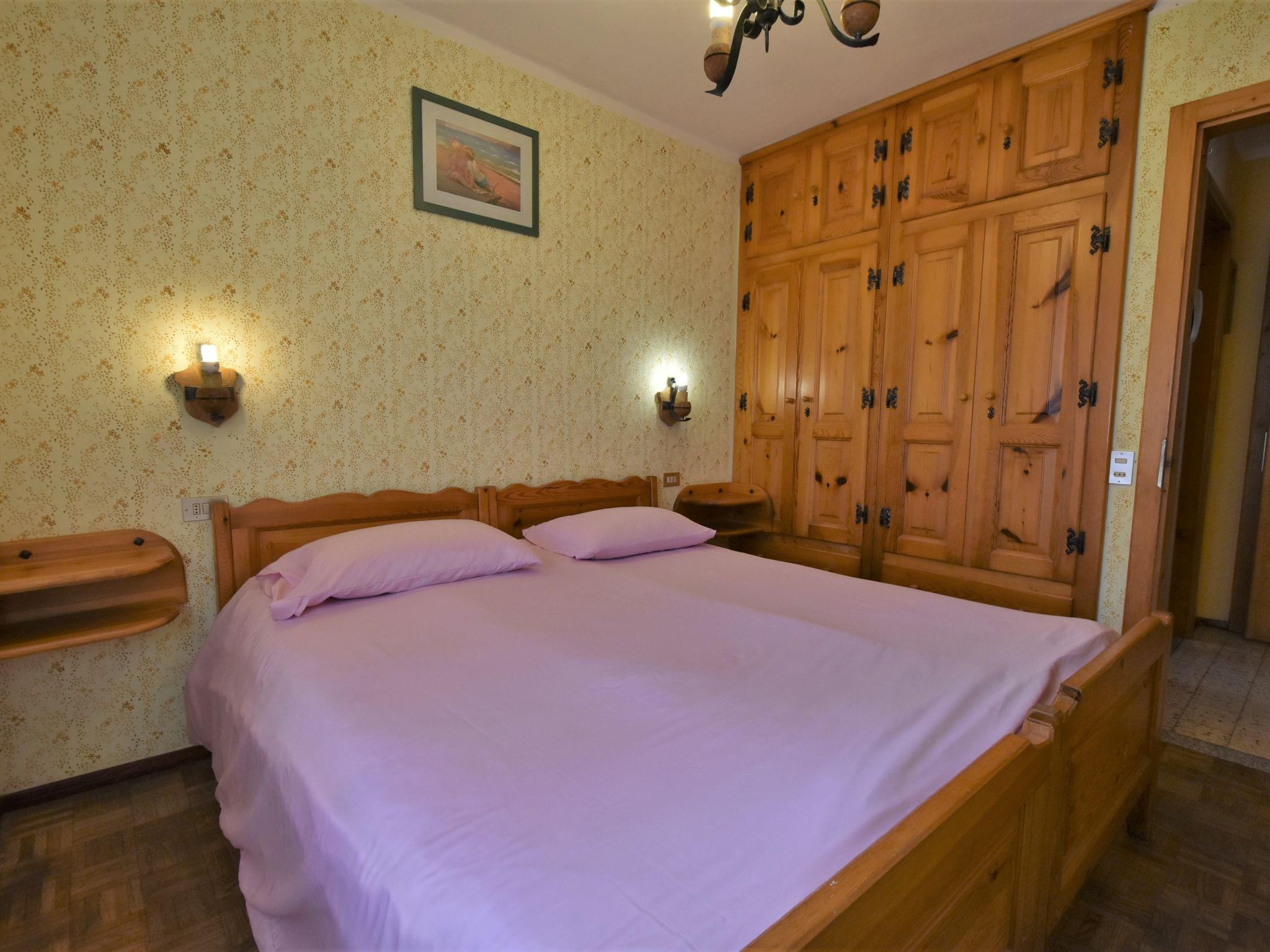 Photo 13 - Appartement de 2 chambres à Livigno avec jardin et vues sur la montagne