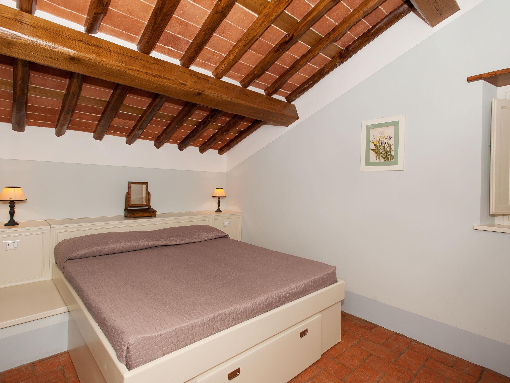 Photo 21 - 5 bedroom House in Pescaglia with private pool and garden