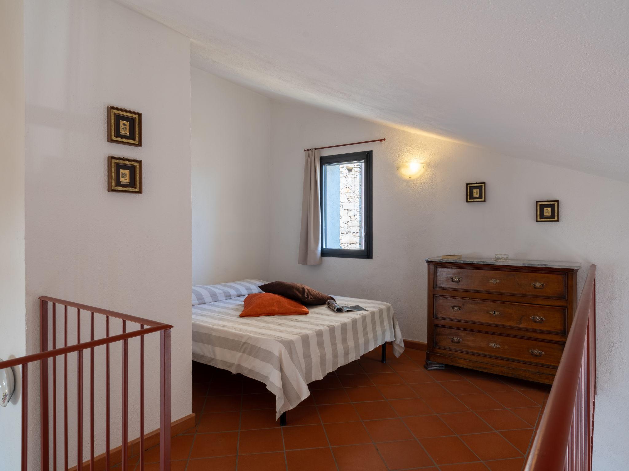 Foto 21 - Haus mit 2 Schlafzimmern in Dolcedo mit garten und terrasse