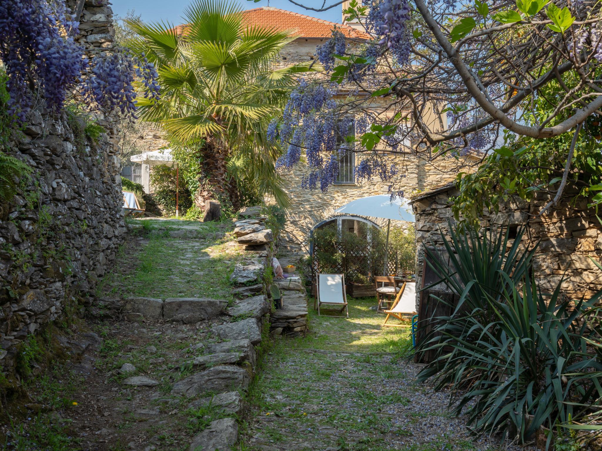Foto 11 - Casa de 1 habitación en Dolcedo con jardín y terraza