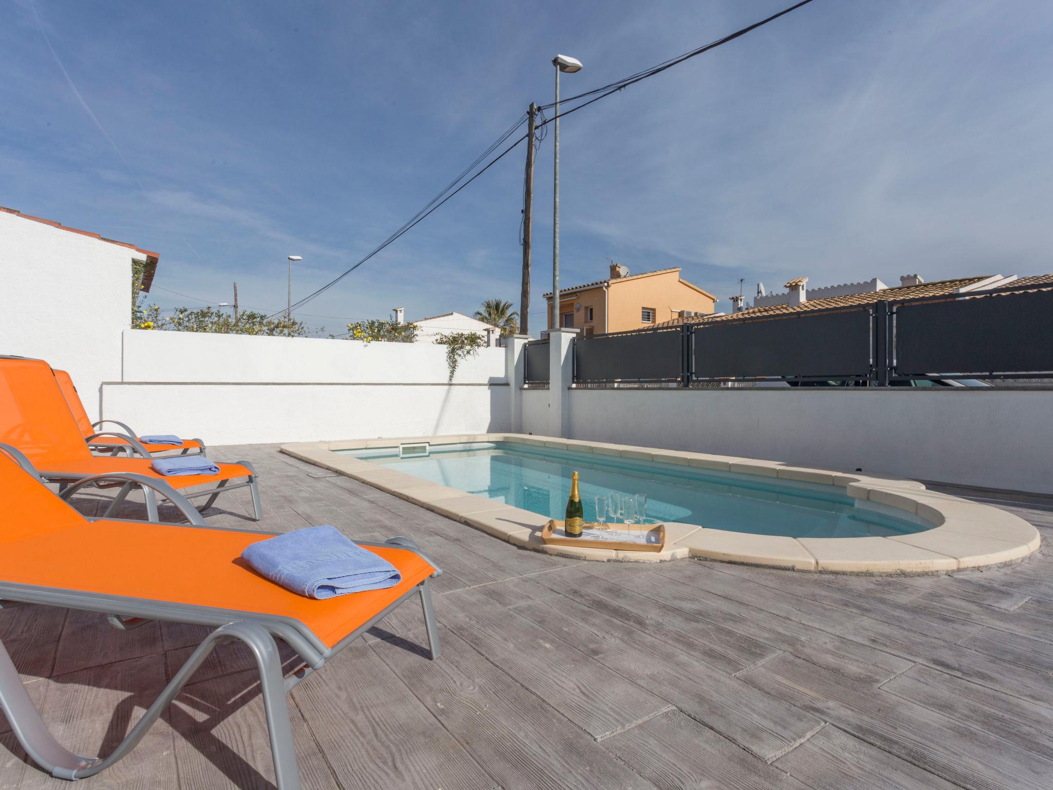 Photo 26 - 3 bedroom House in Castelló d'Empúries with private pool and garden