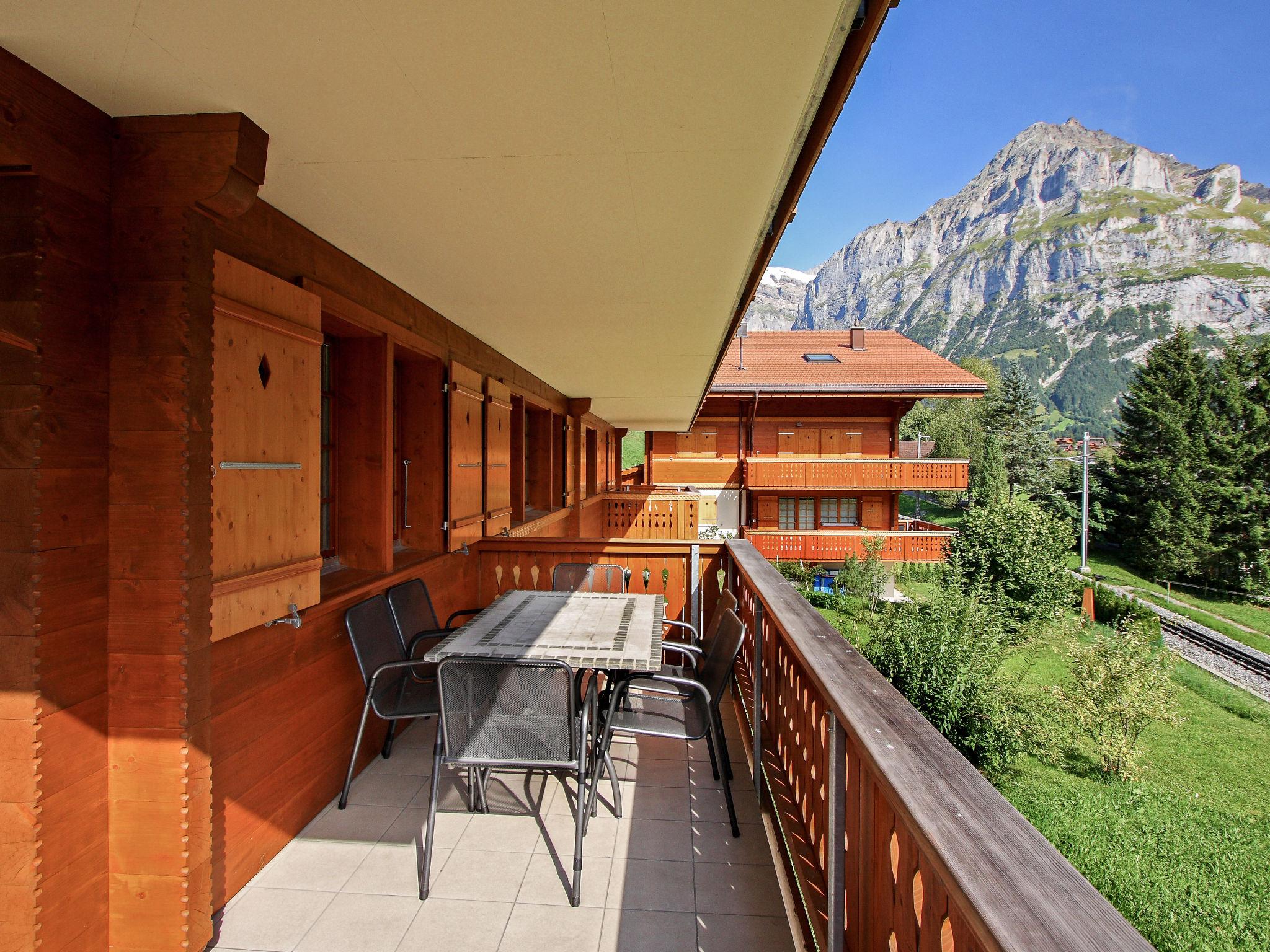 Foto 2 - Apartamento de 3 habitaciones en Grindelwald con terraza y vistas a la montaña