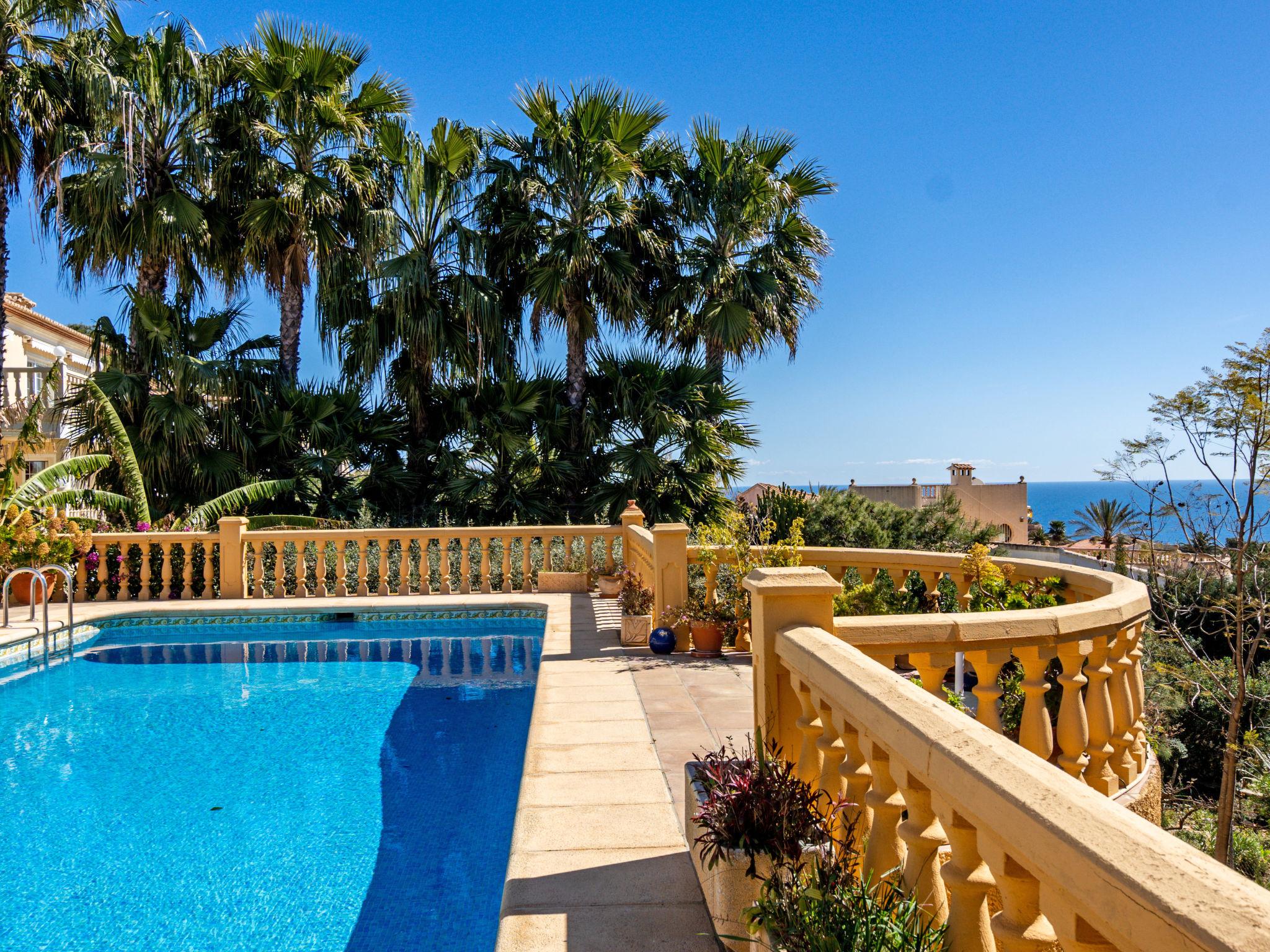 Photo 2 - Maison de 4 chambres à Jávea avec piscine privée et vues à la mer