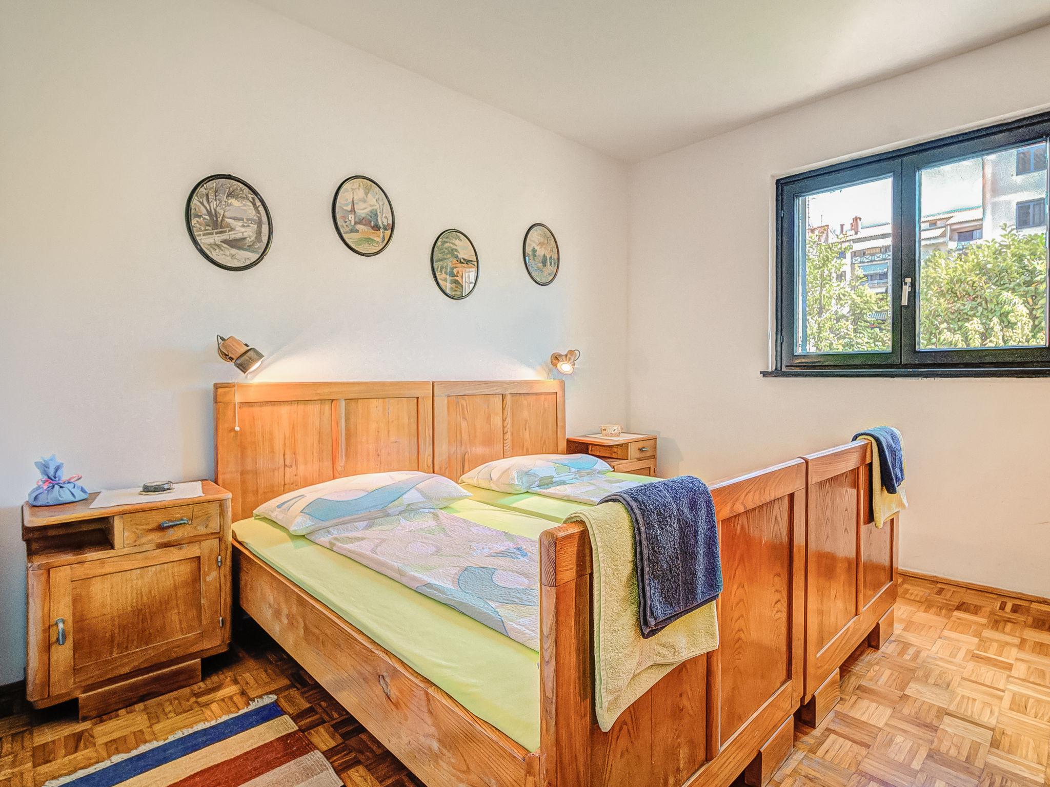 Foto 10 - Apartment mit 2 Schlafzimmern in Pula mit garten und blick aufs meer