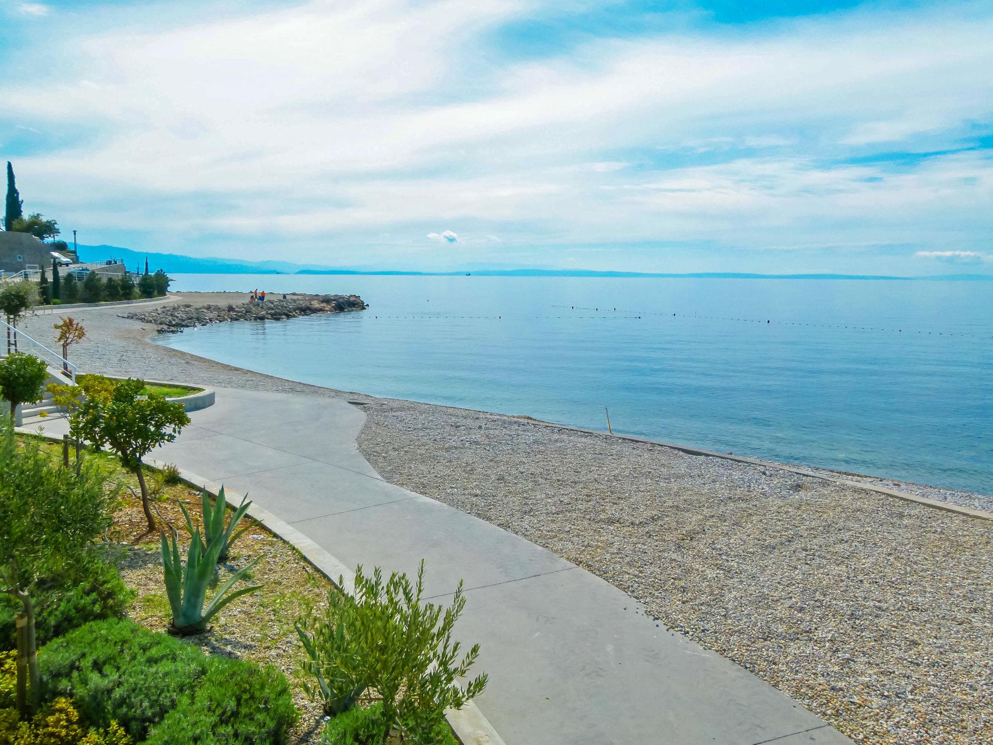 Foto 25 - Casa en Rijeka con terraza y vistas al mar