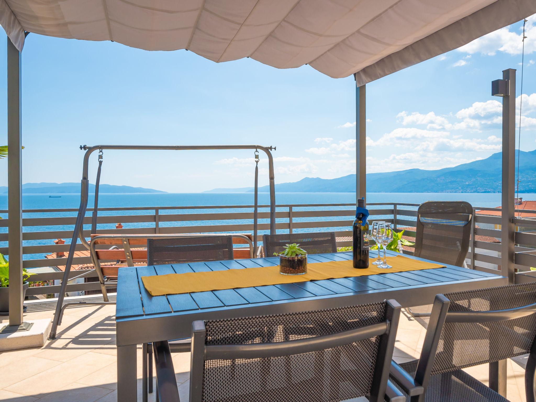 Foto 13 - Casa en Rijeka con terraza y vistas al mar