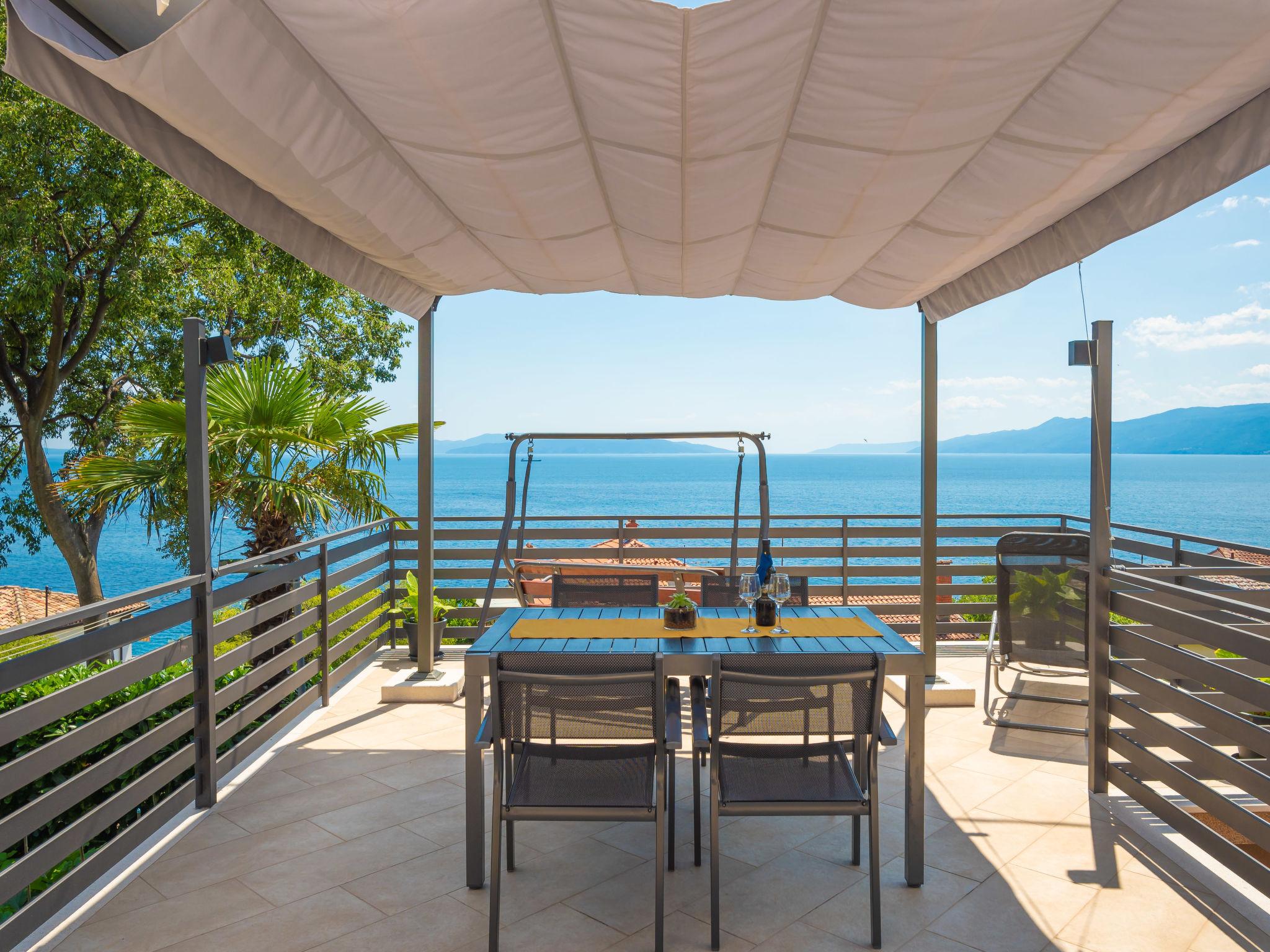Photo 12 - Maison en Rijeka avec terrasse et vues à la mer