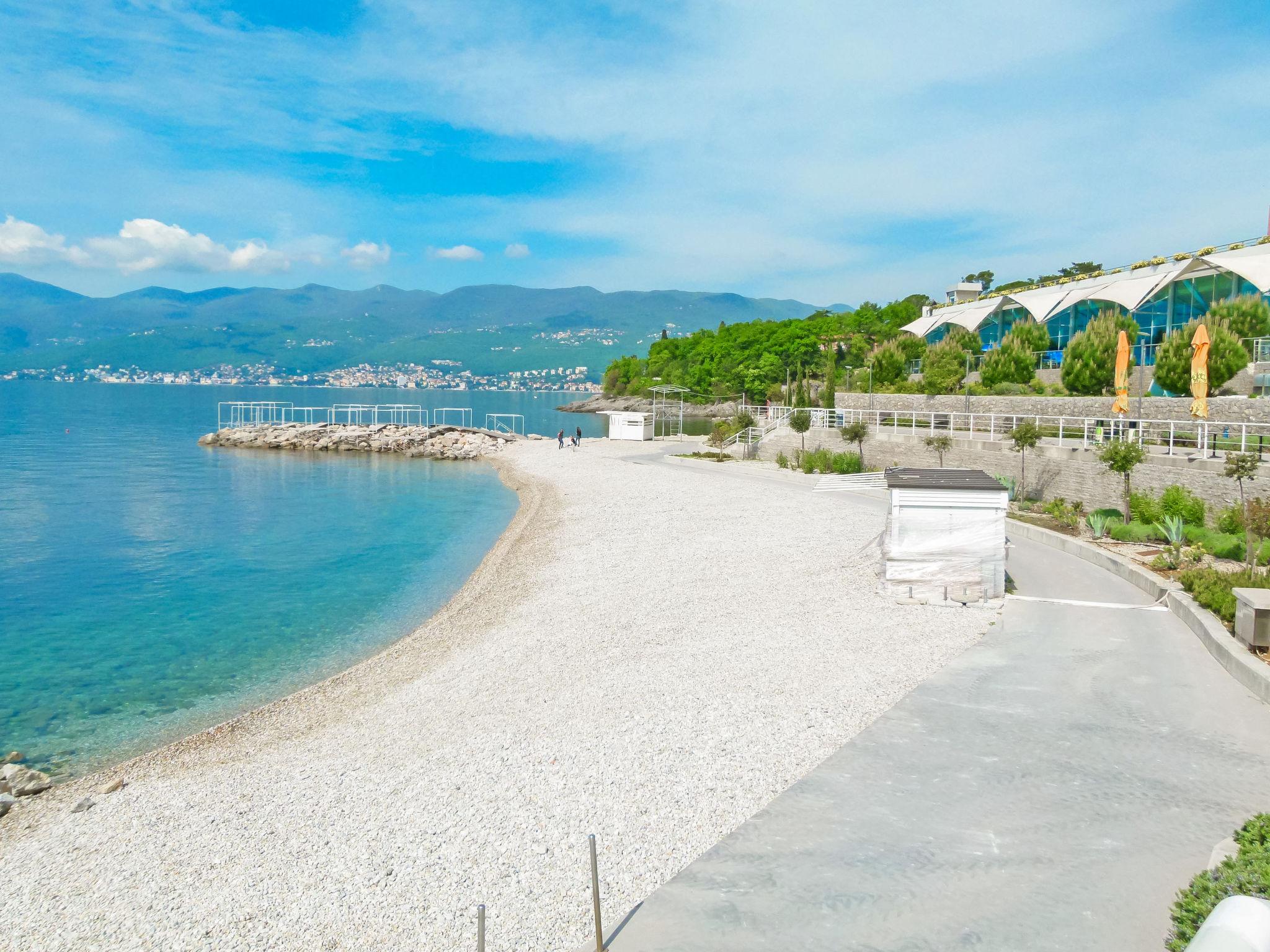 Foto 22 - Casa en Rijeka con terraza y vistas al mar