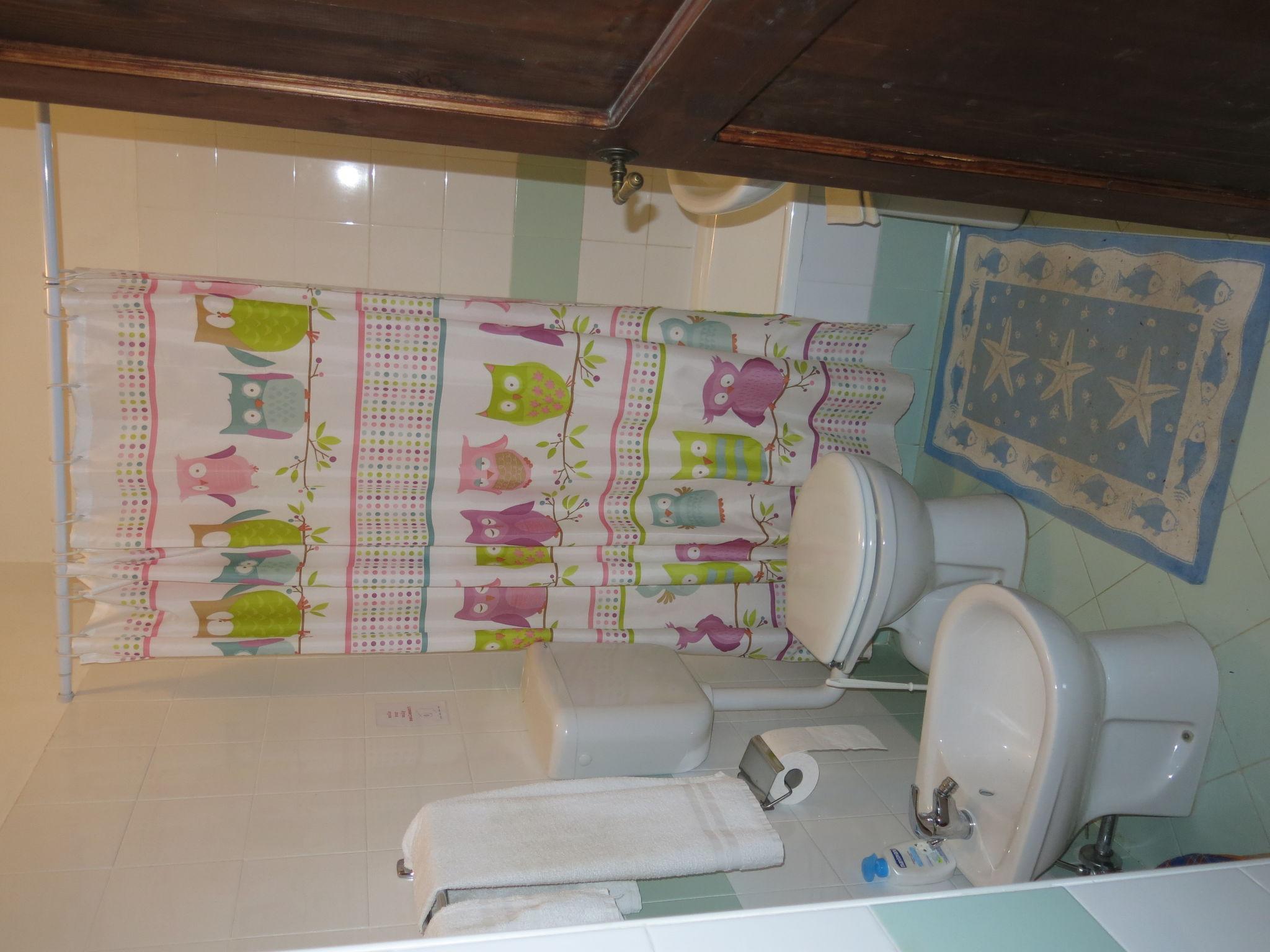 Photo 11 - 1 bedroom Apartment in Collecorvino with swimming pool and garden