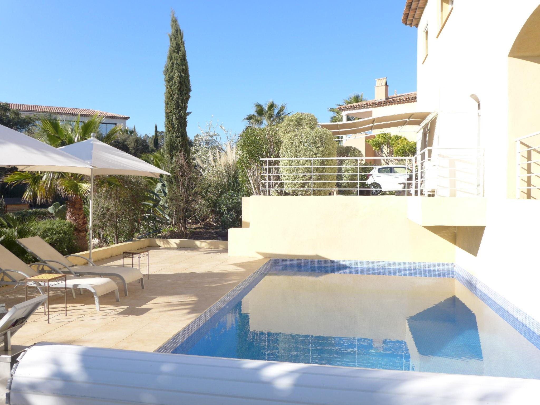 Foto 14 - Apartamento em Fréjus com piscina privada e vistas do mar