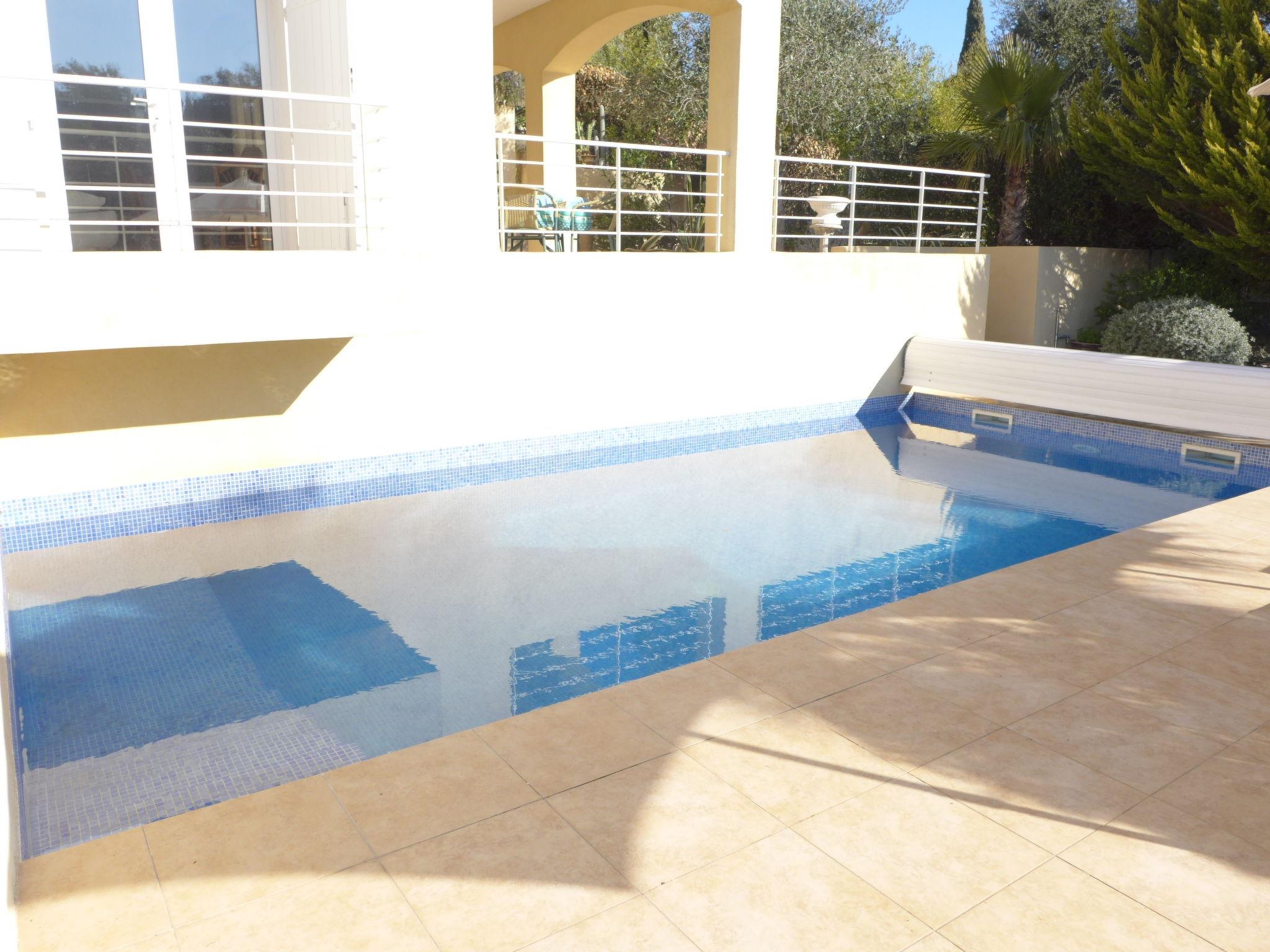 Foto 12 - Appartamento a Fréjus con piscina privata e vista mare