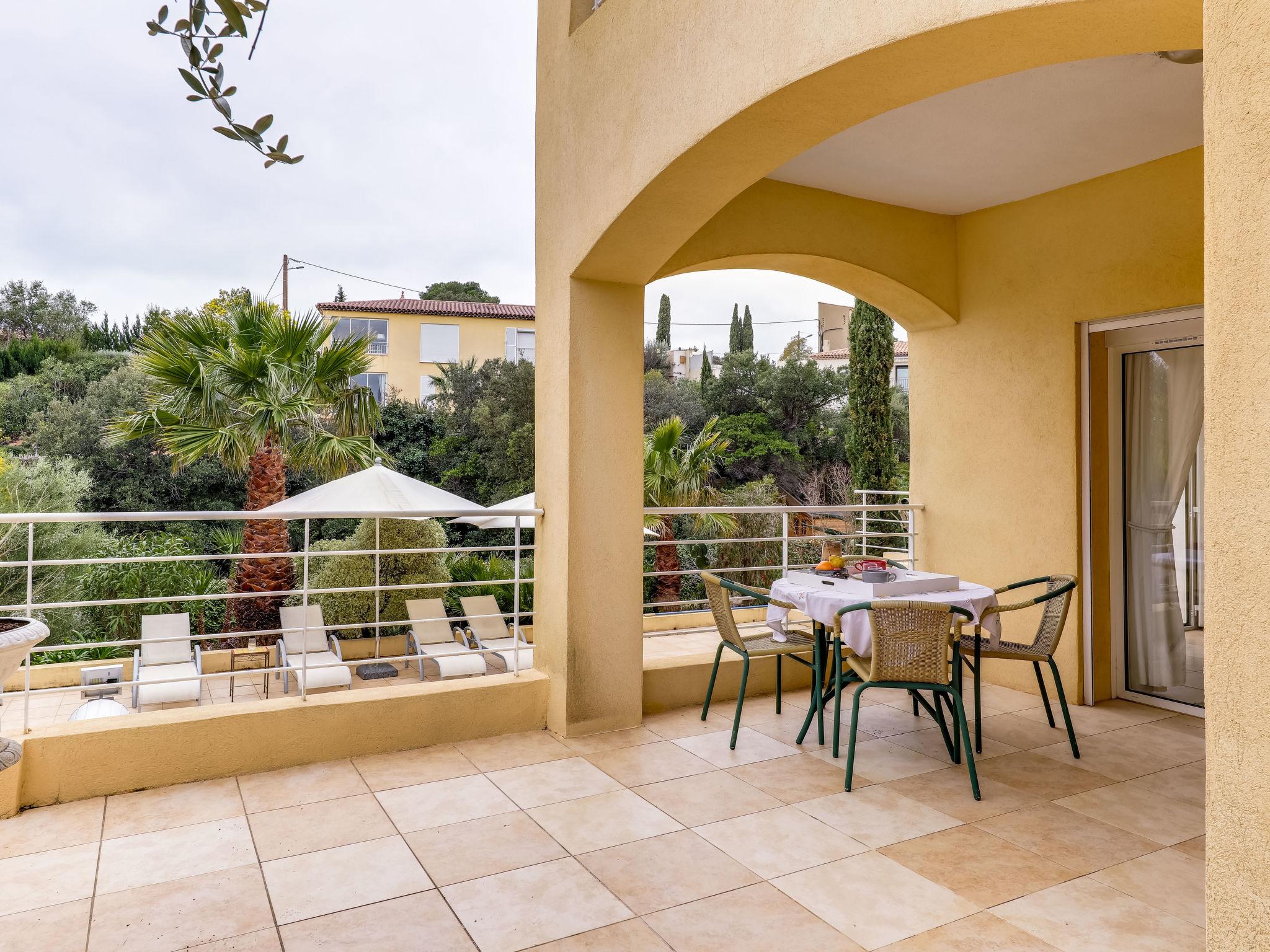 Photo 16 - Apartment in Fréjus with private pool and sea view