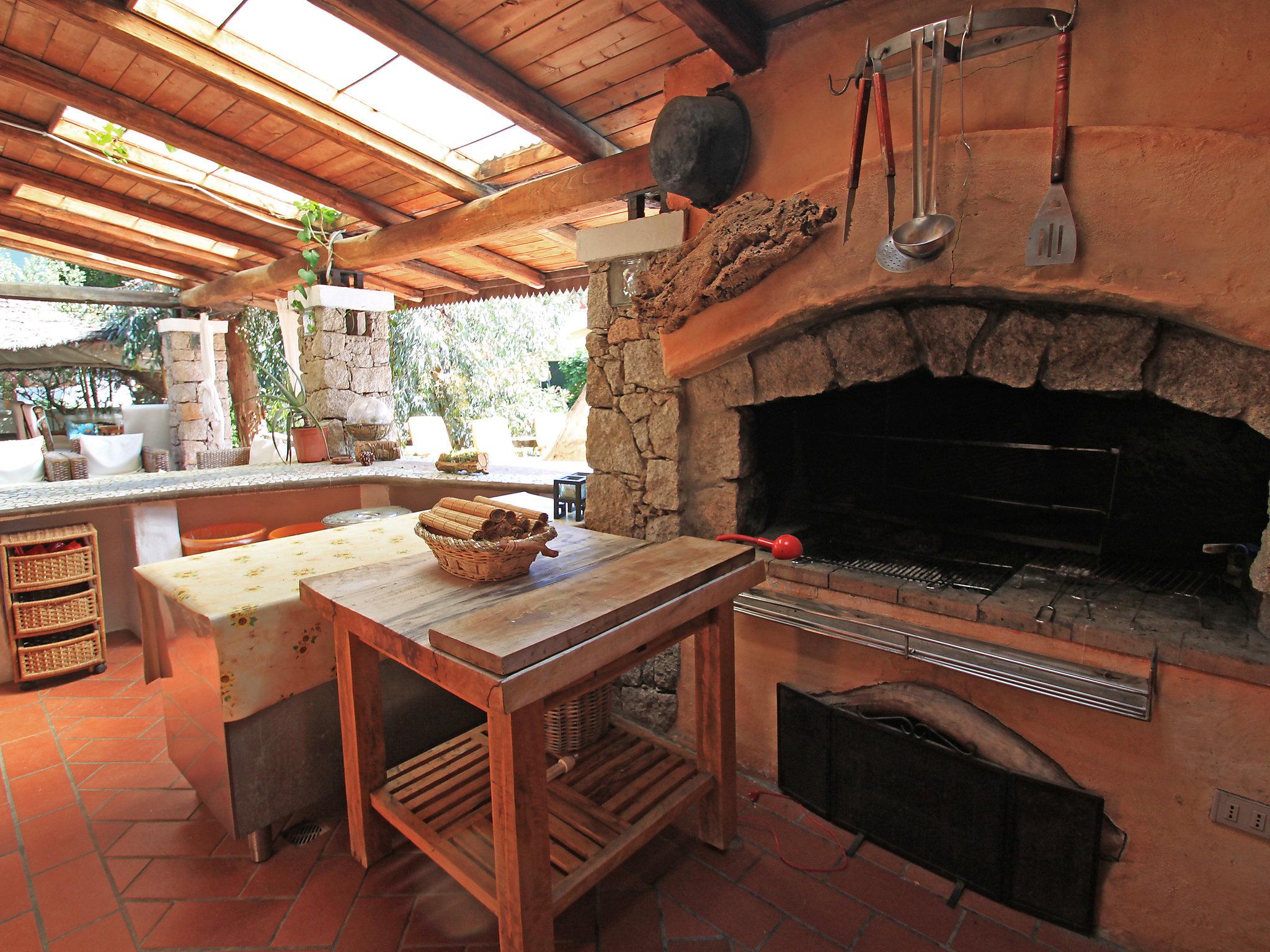 Photo 33 - Maison de 7 chambres à Valledoria avec piscine privée et vues à la mer