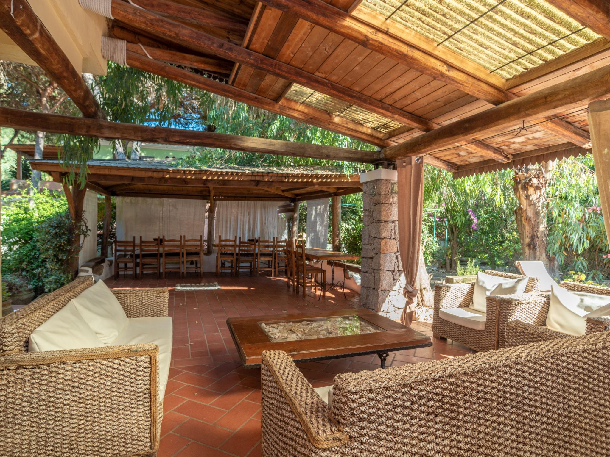 Photo 31 - Maison de 7 chambres à Valledoria avec piscine privée et jardin