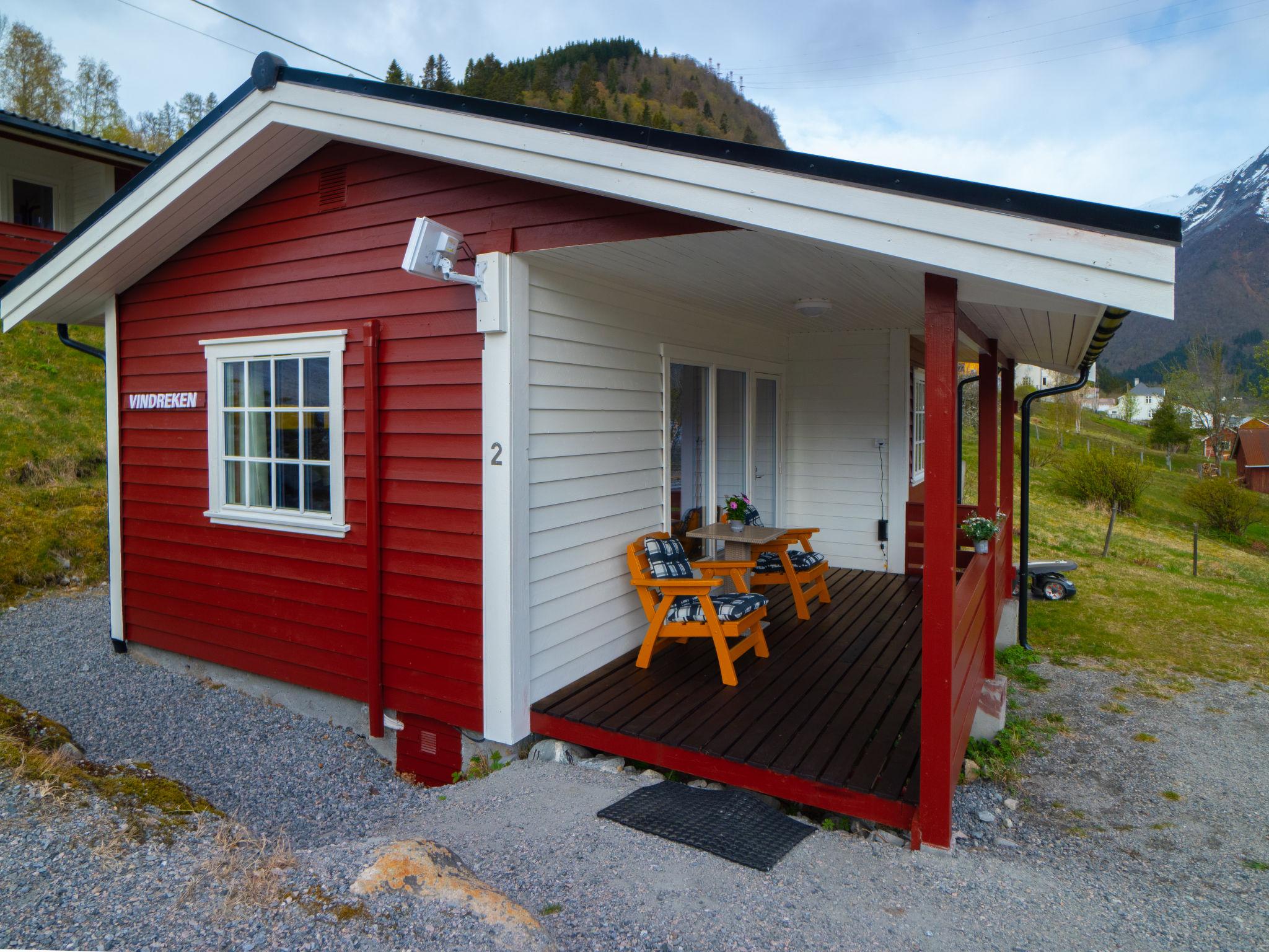 Foto 7 - Casa de 2 habitaciones en Balestrand con jardín y terraza