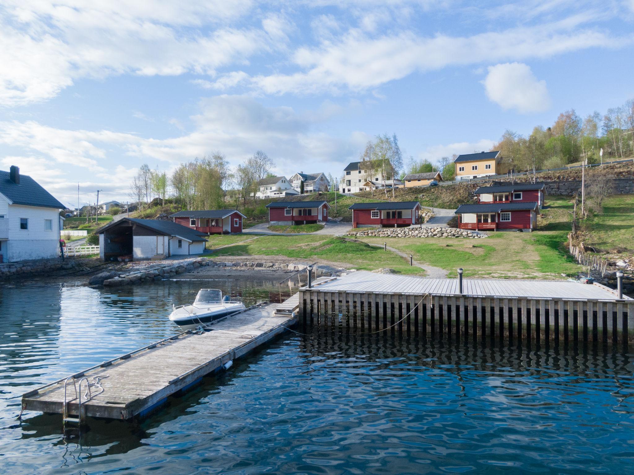 Photo 27 - 2 bedroom House in Balestrand with garden and terrace