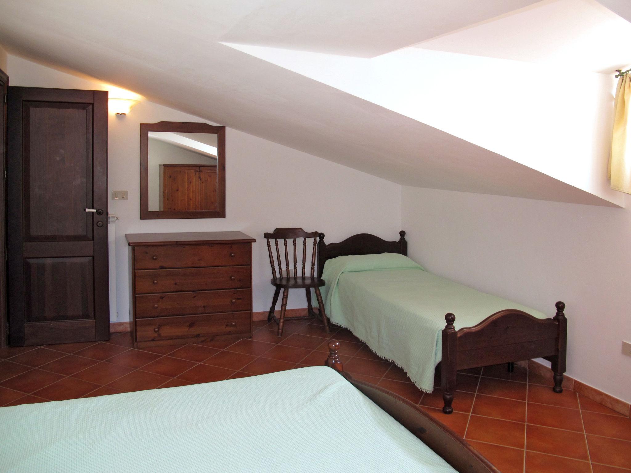Foto 9 - Apartment mit 1 Schlafzimmer in Diano Castello mit schwimmbad und blick aufs meer