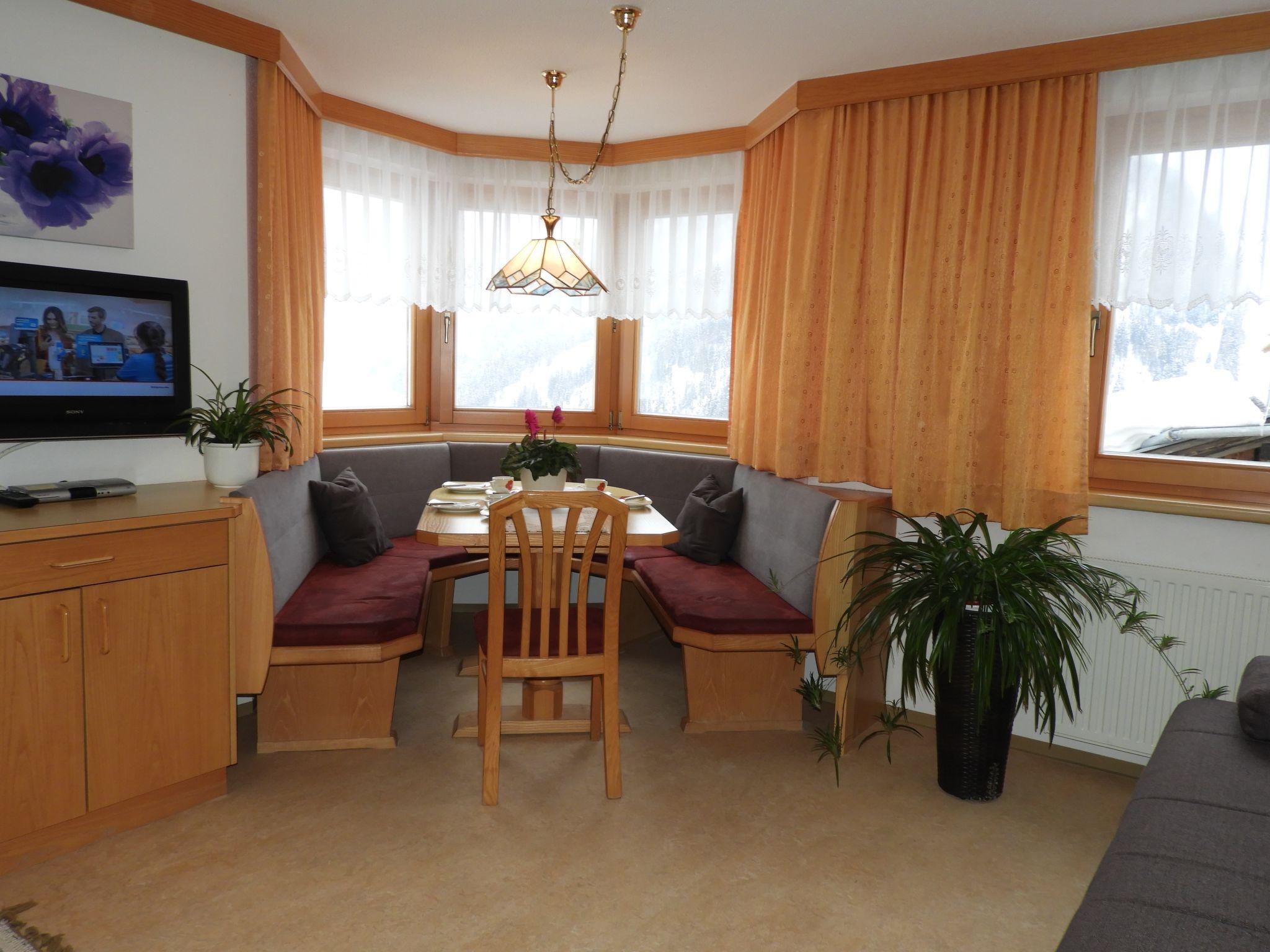 Photo 4 - 2 bedroom Apartment in Spiss with garden and sauna