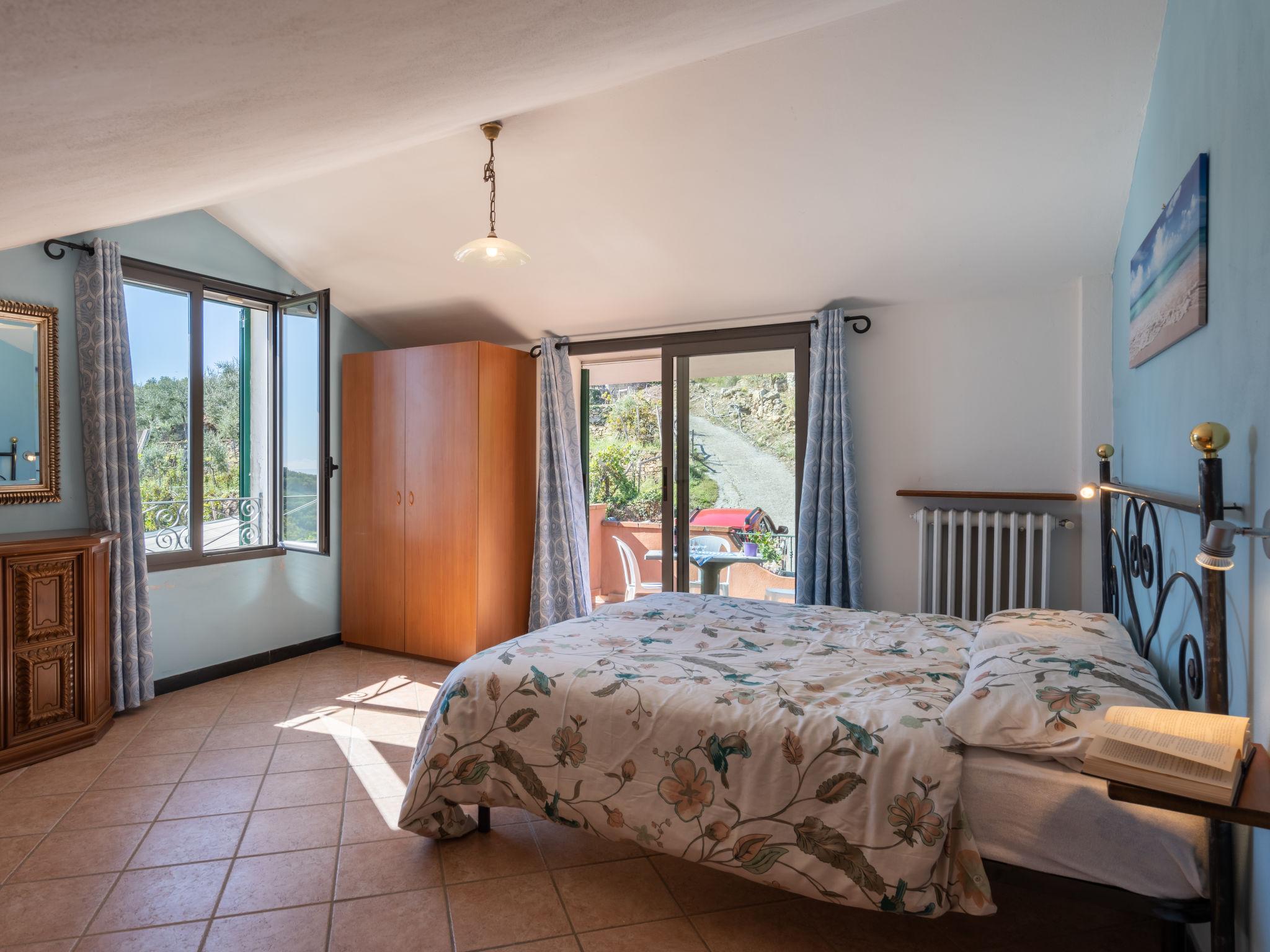 Foto 20 - Casa de 9 quartos em Prelà com piscina privada e jardim
