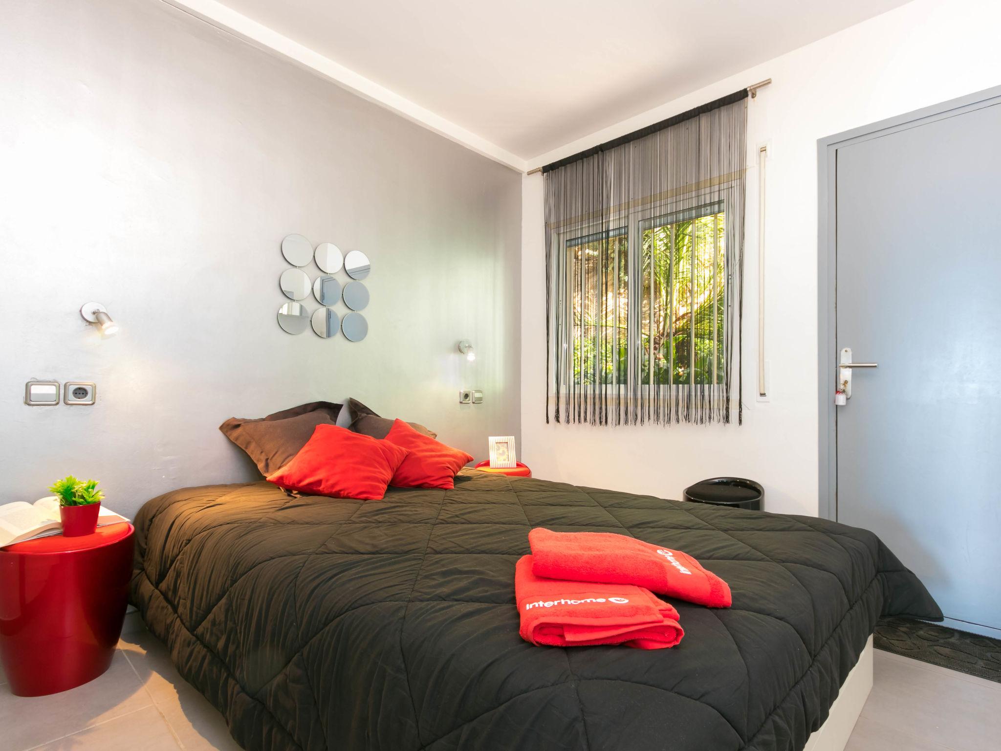Foto 10 - Appartamento con 1 camera da letto a Roses con terrazza e vista mare