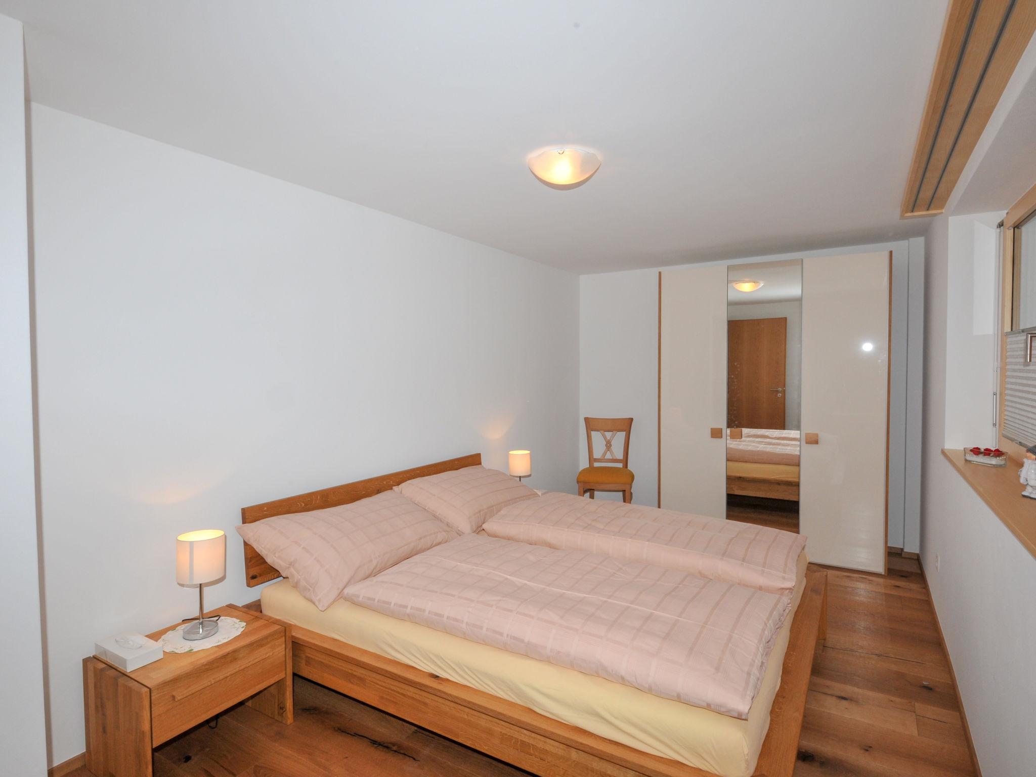 Foto 4 - Appartamento con 3 camere da letto a Zermatt con terrazza