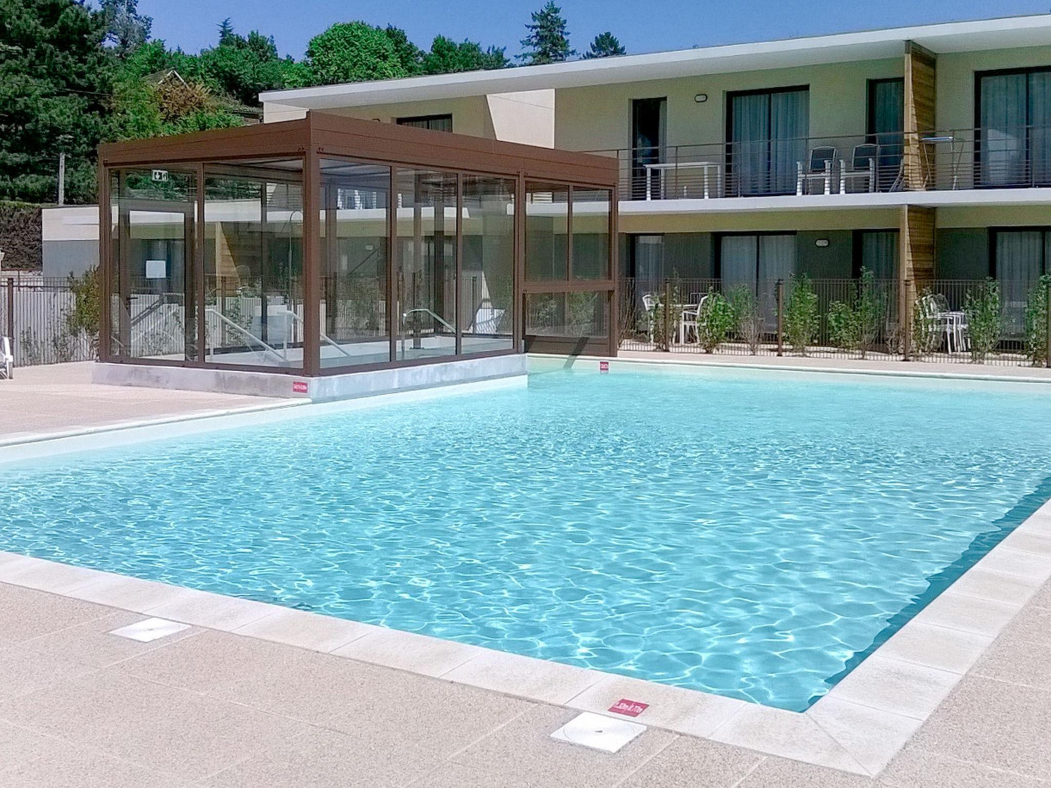 Foto 11 - Appartamento con 2 camere da letto a Chinon con piscina e terrazza