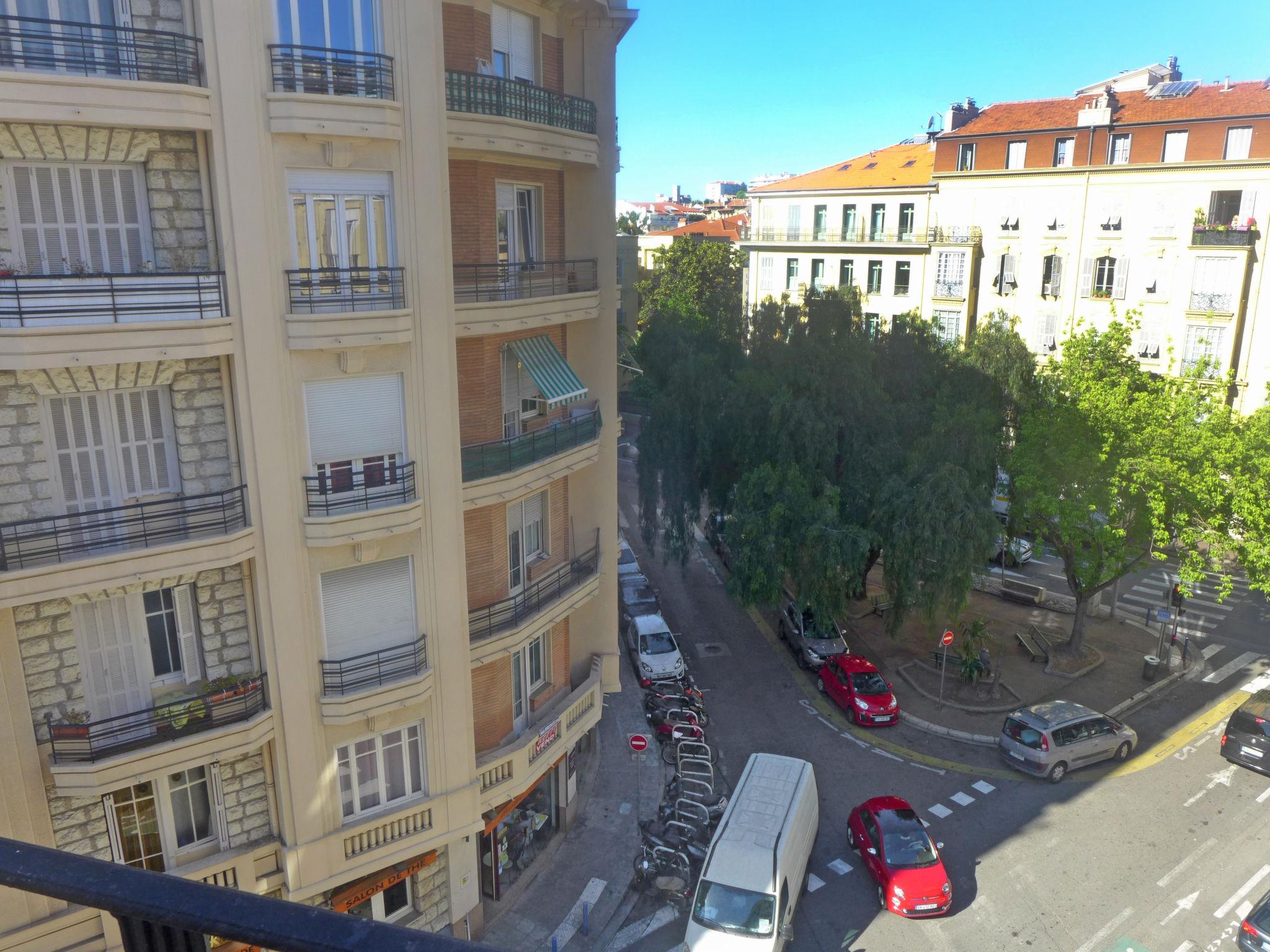 Foto 16 - Apartamento de 2 quartos em Nice com vistas do mar