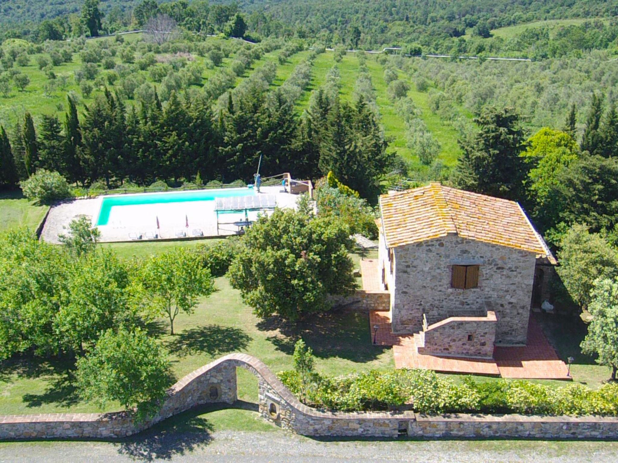 Foto 7 - Casa de 2 habitaciones en Pomarance con piscina privada y jardín