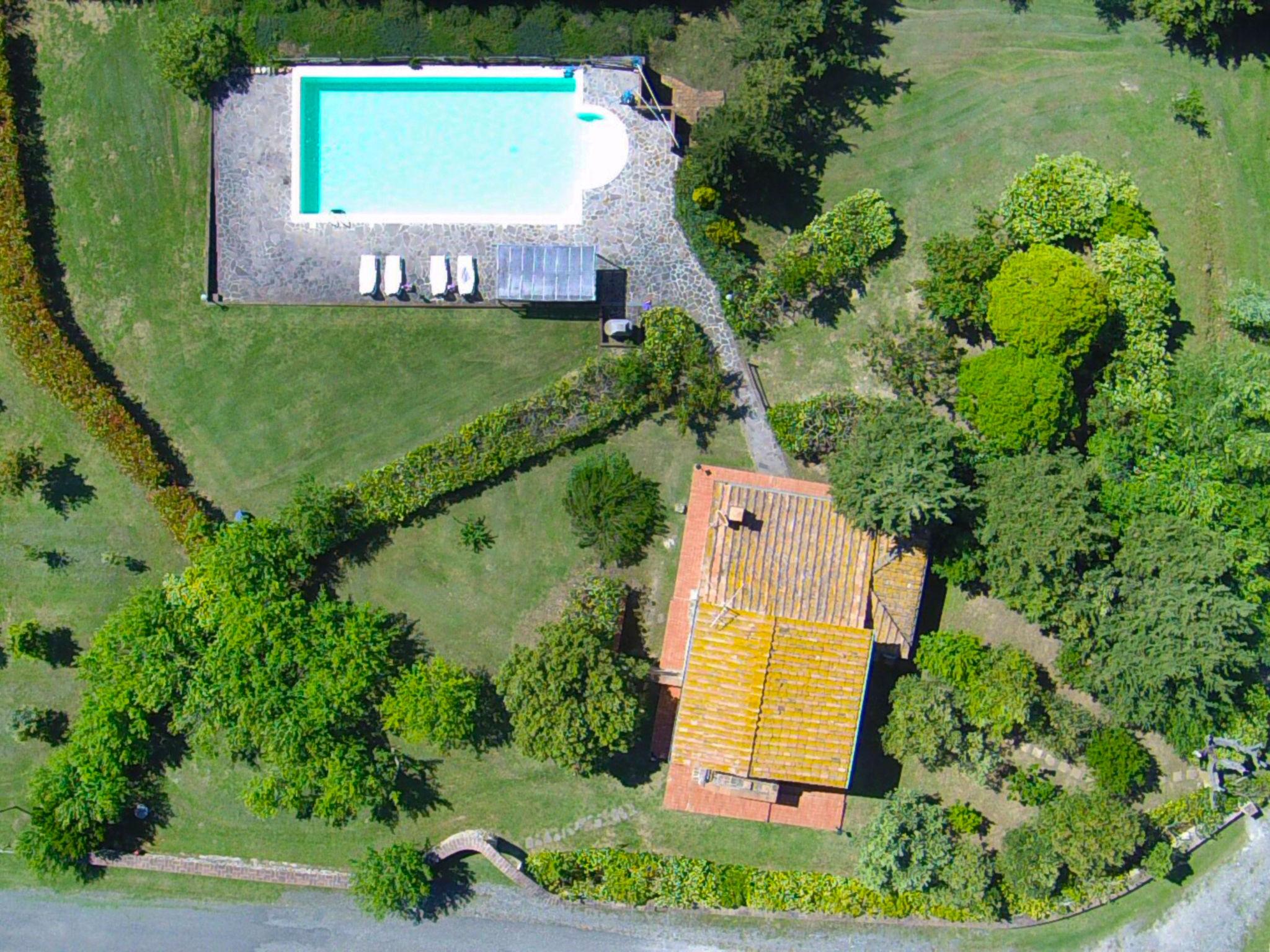 Foto 24 - Casa de 2 habitaciones en Pomarance con piscina privada y jardín