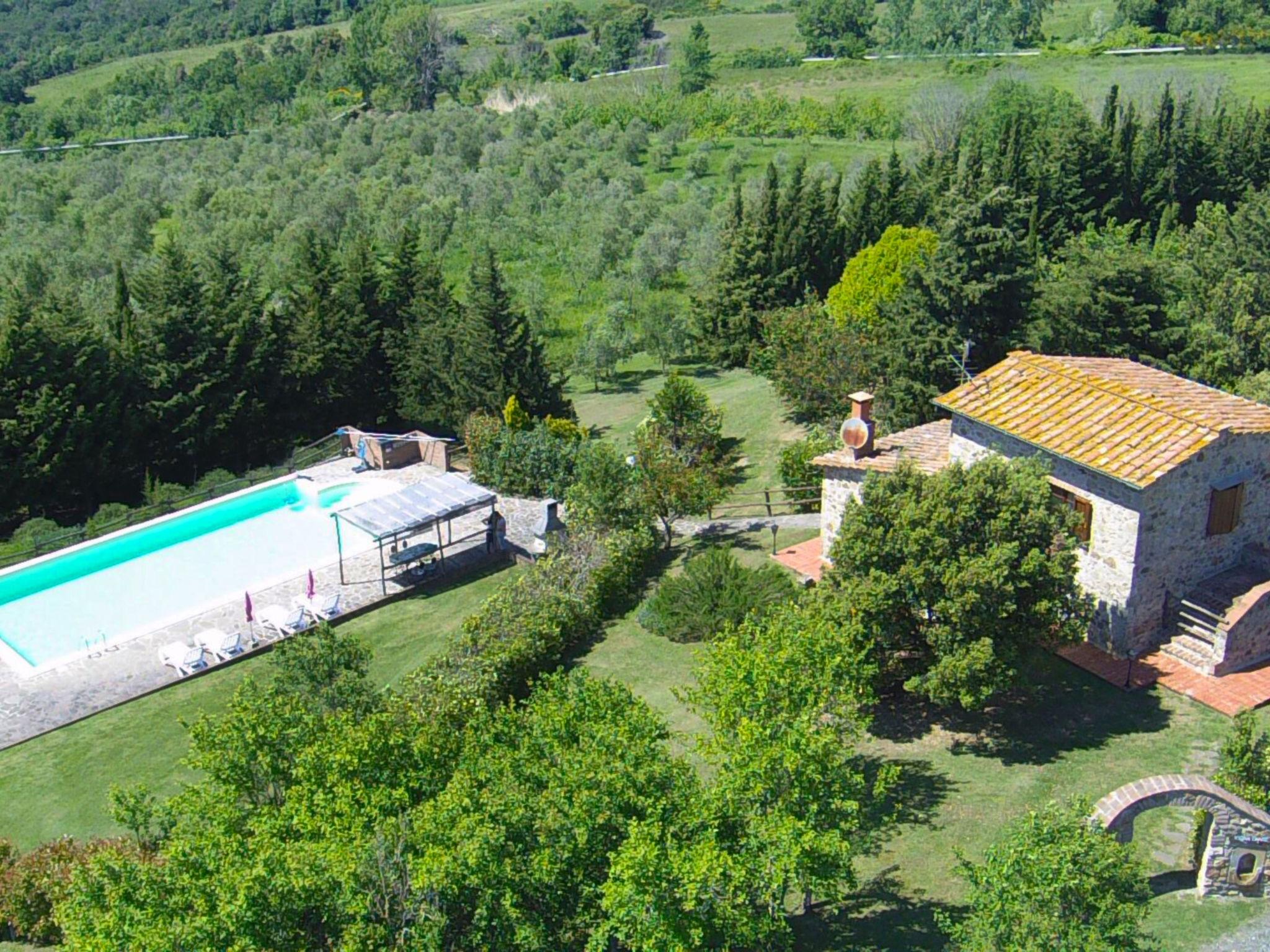 Photo 23 - Maison de 2 chambres à Pomarance avec piscine privée et jardin