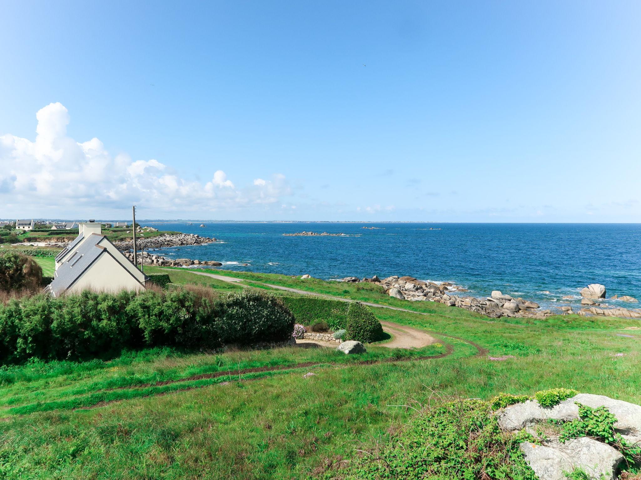 Foto 23 - Casa de 3 habitaciones en Plouescat con jardín y vistas al mar