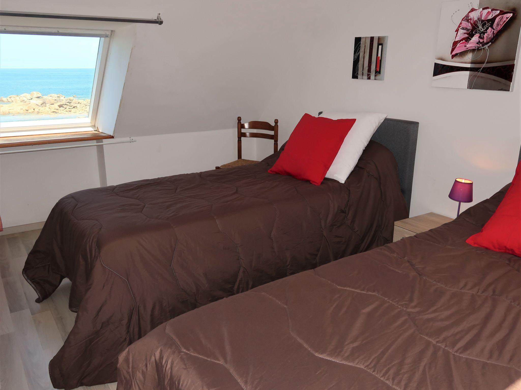 Foto 20 - Casa de 3 quartos em Plouescat com jardim e vistas do mar