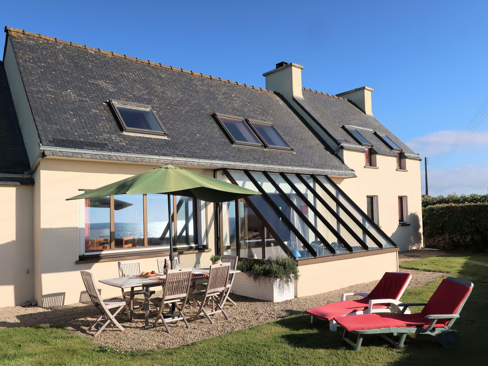 Photo 2 - Maison de 3 chambres à Plouescat avec jardin et terrasse